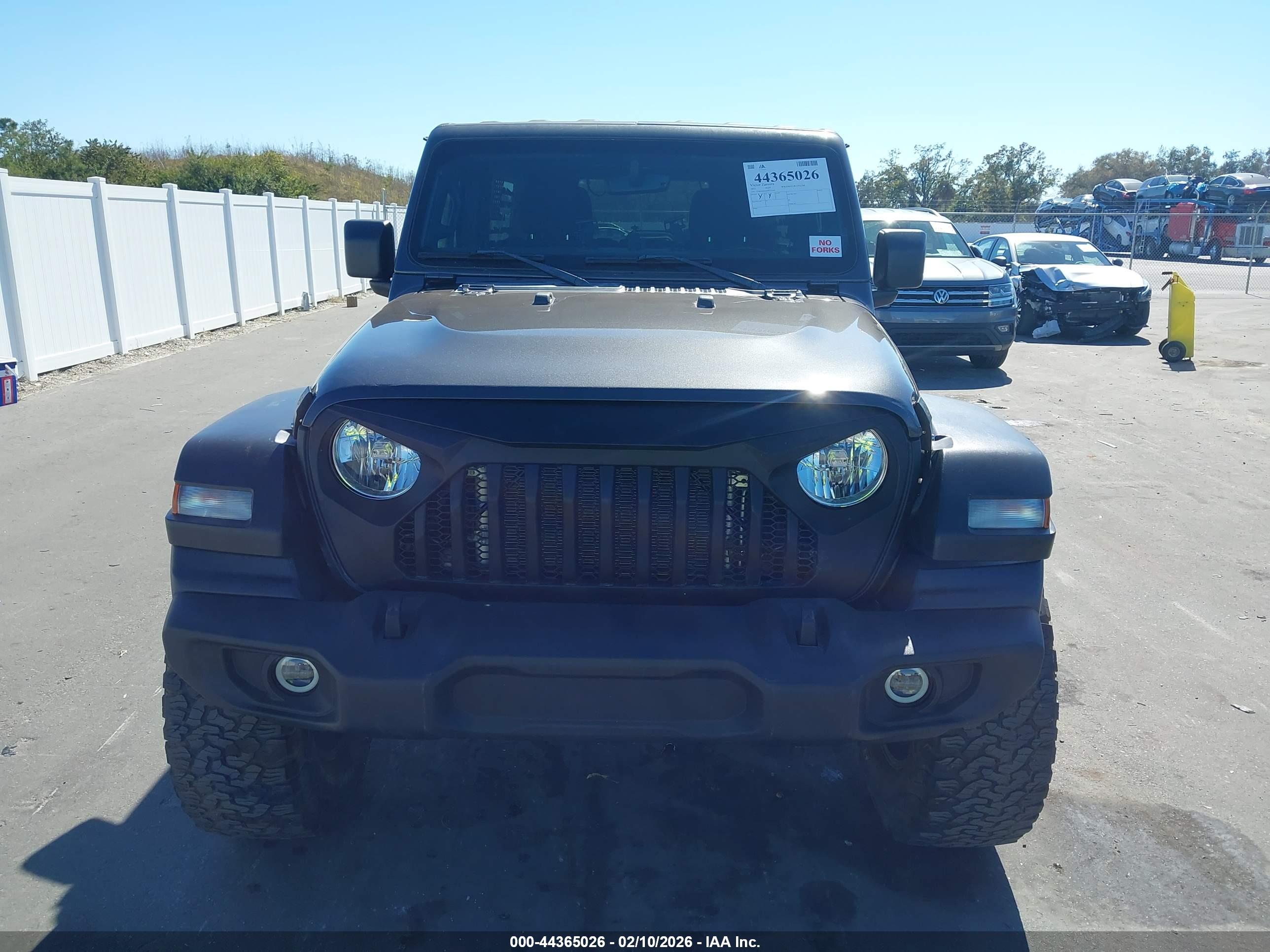 JEEP WRANGLER image 6