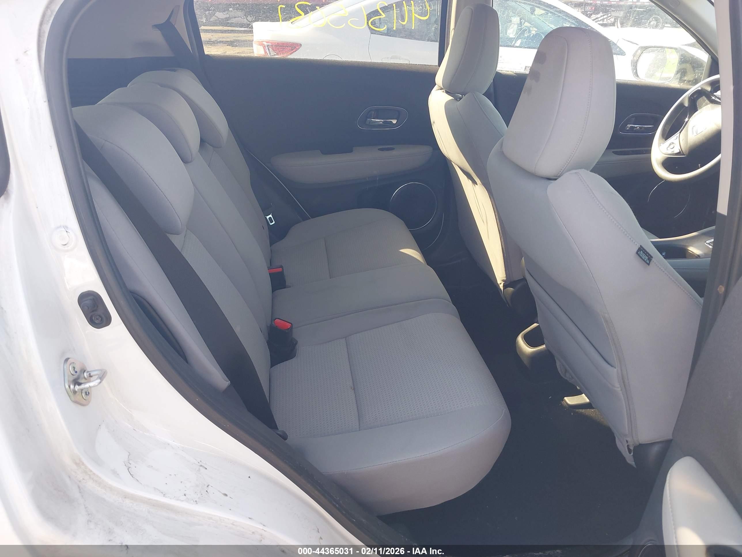 HONDA HR-V image 8