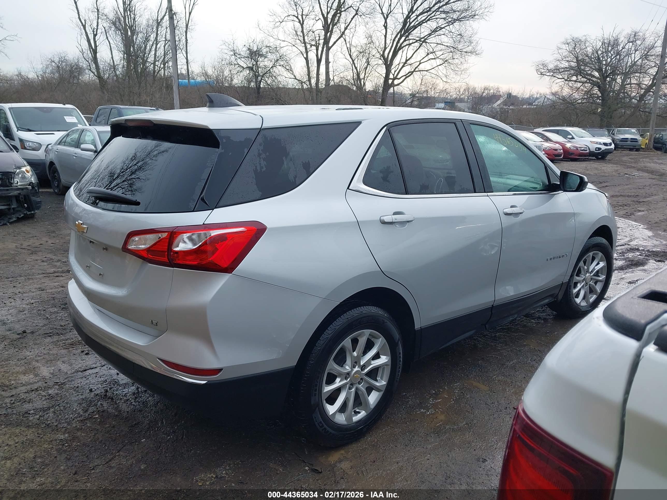 CHEVROLET EQUINOX image 4