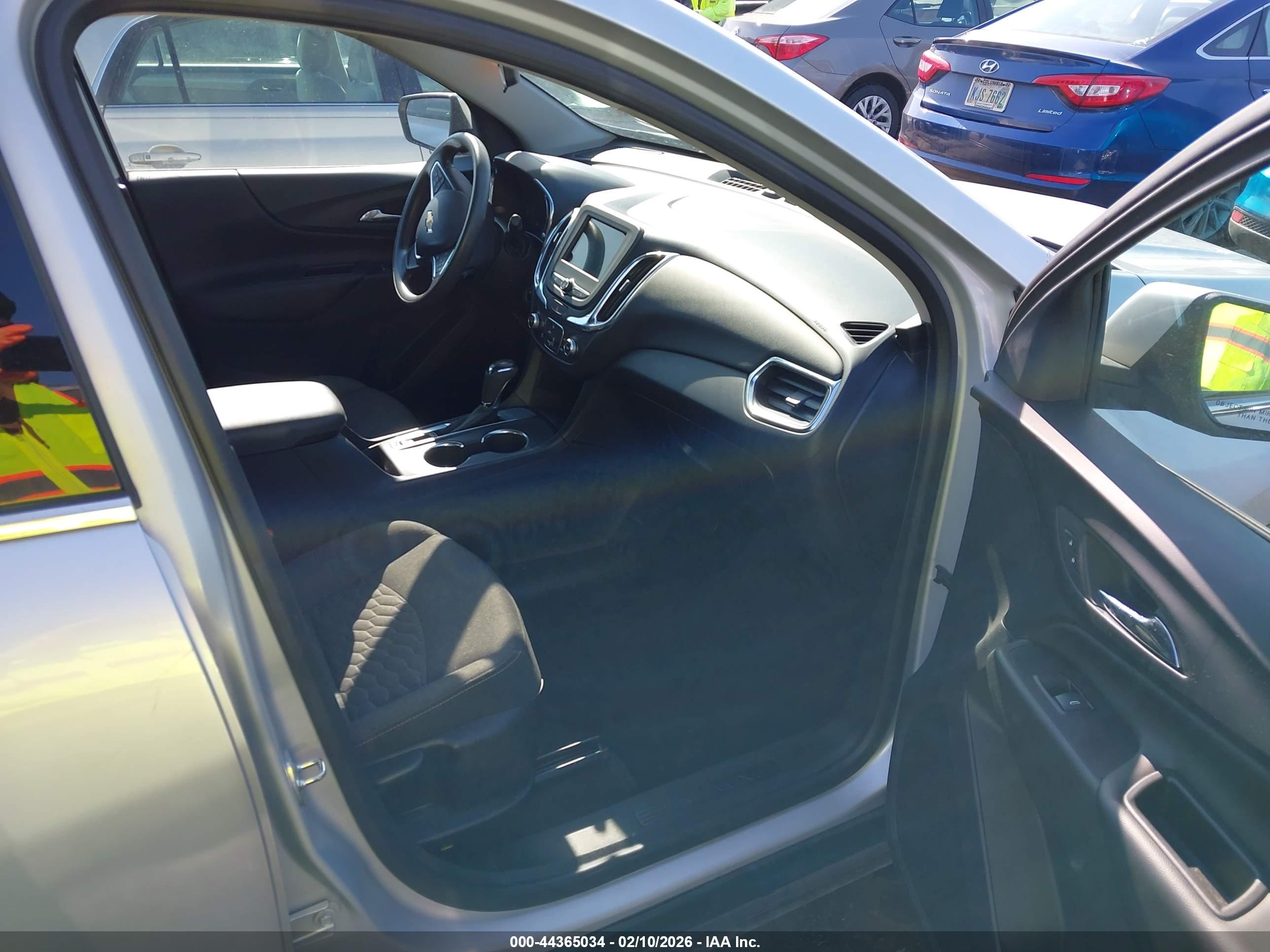CHEVROLET EQUINOX image 5