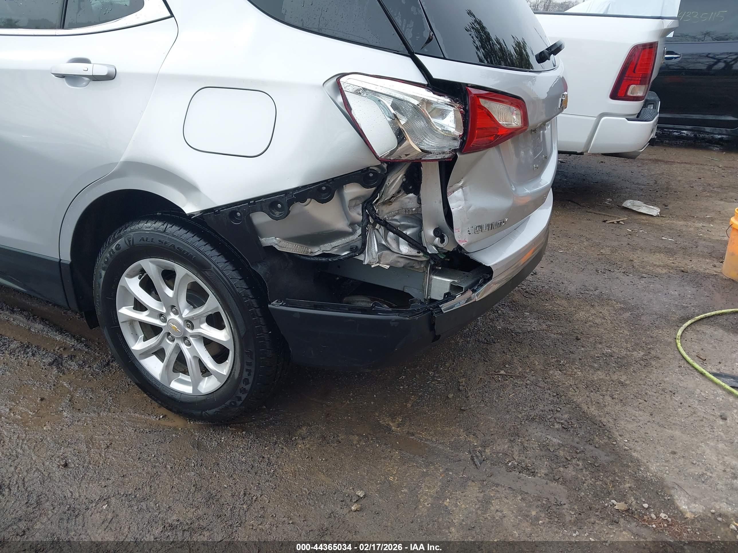 CHEVROLET EQUINOX image 6