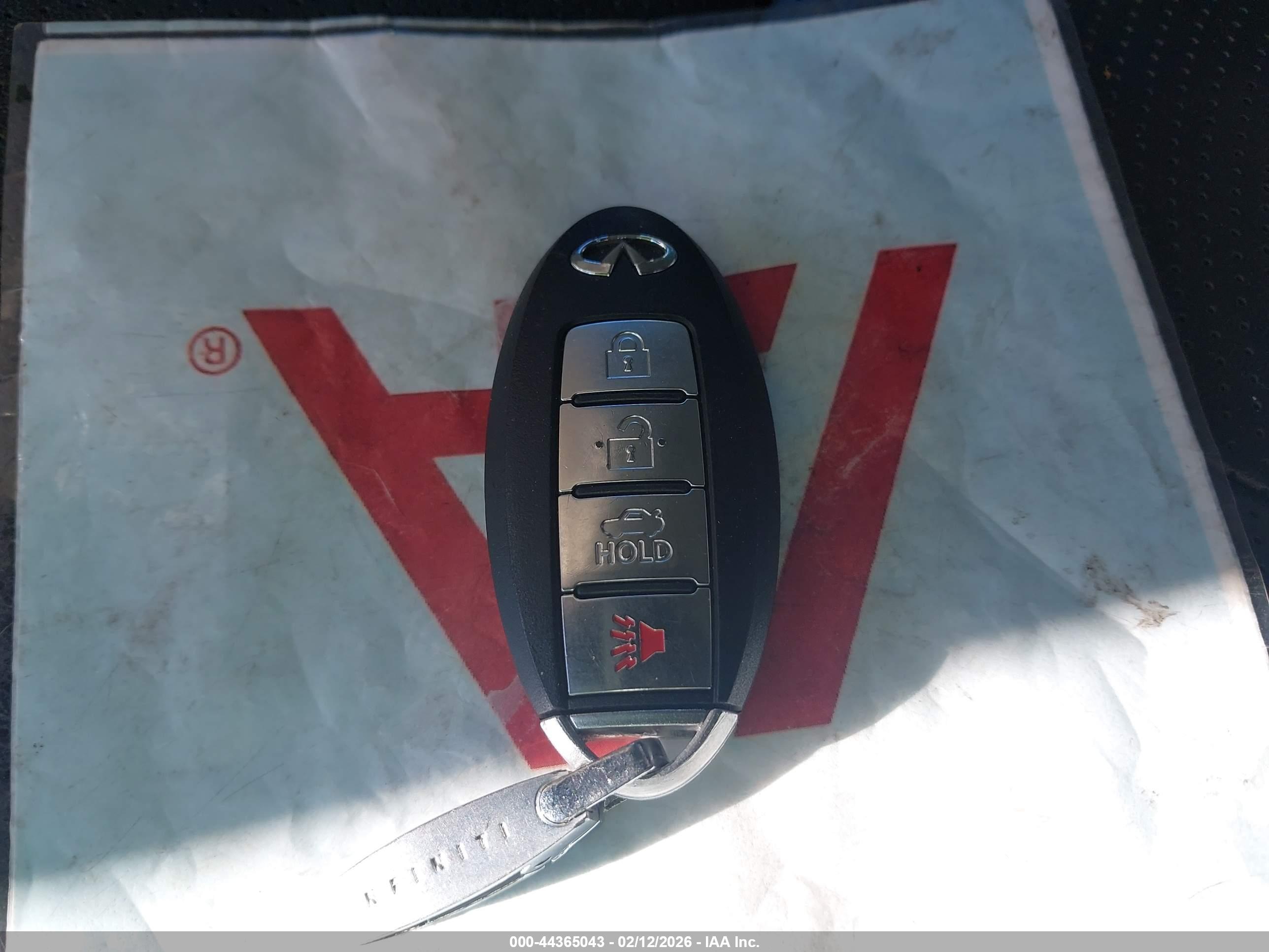 INFINITI Q70 image 11