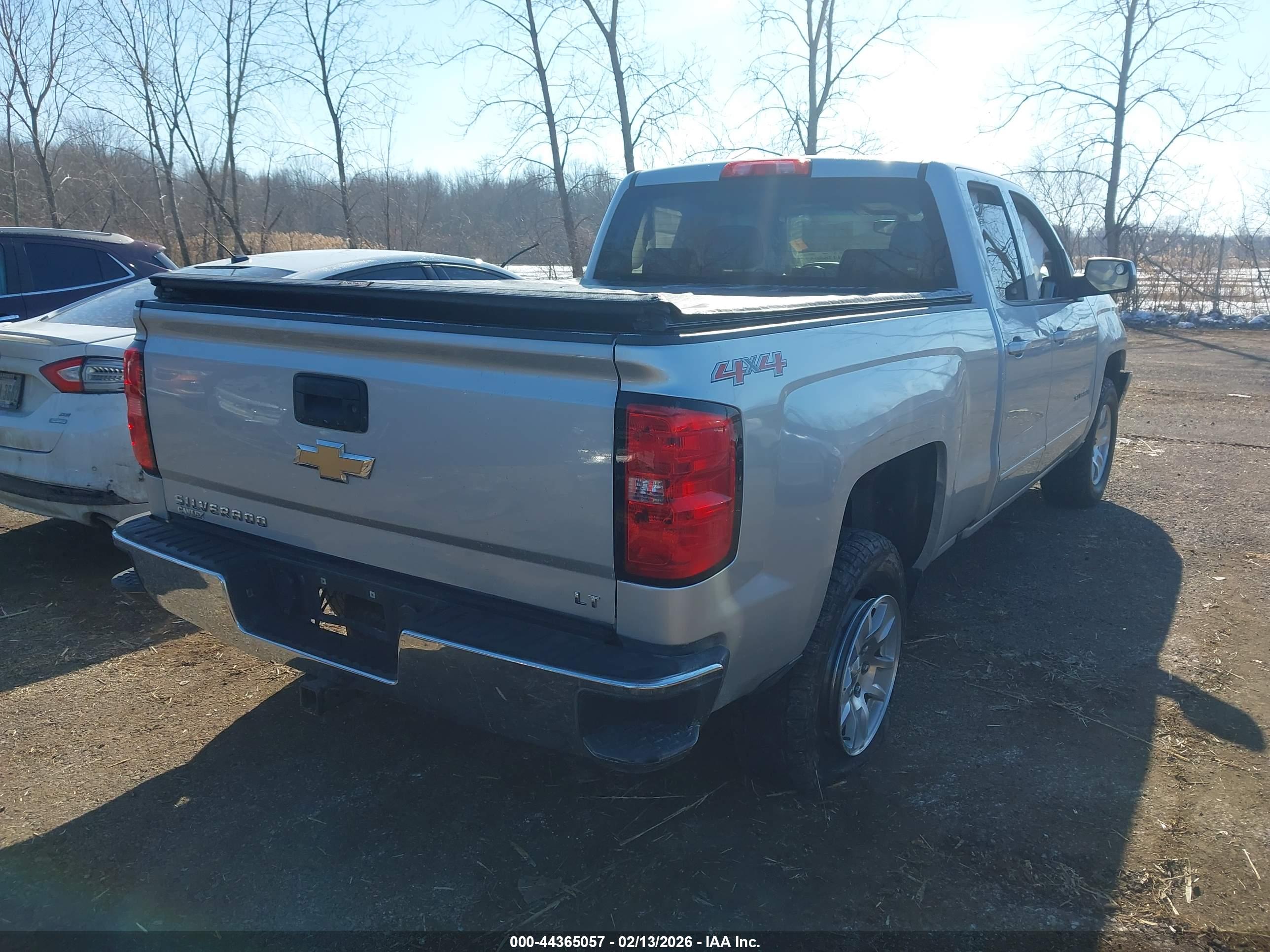 CHEVROLET SILVERADO image 4