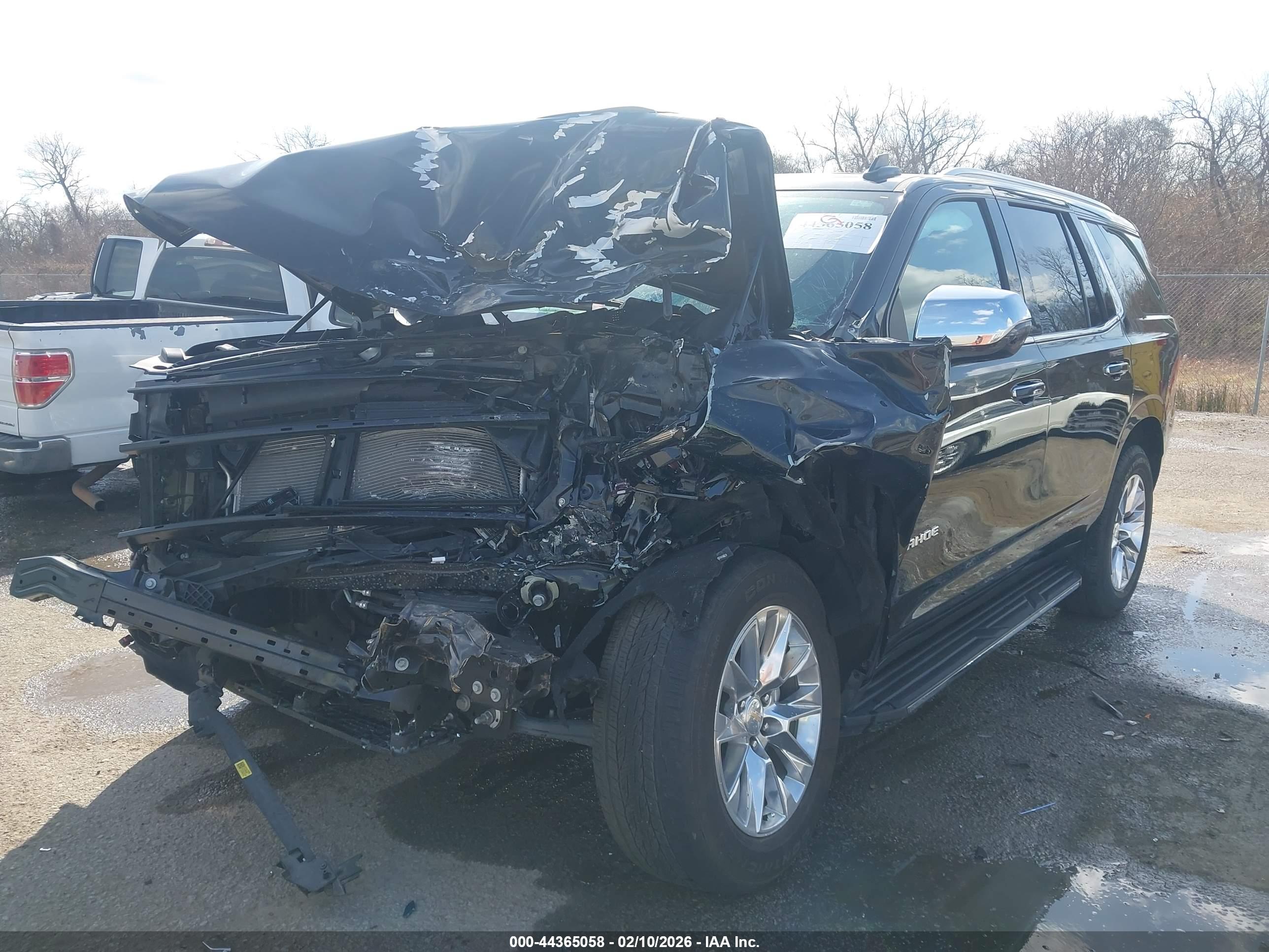 CHEVROLET TAHOE image 2