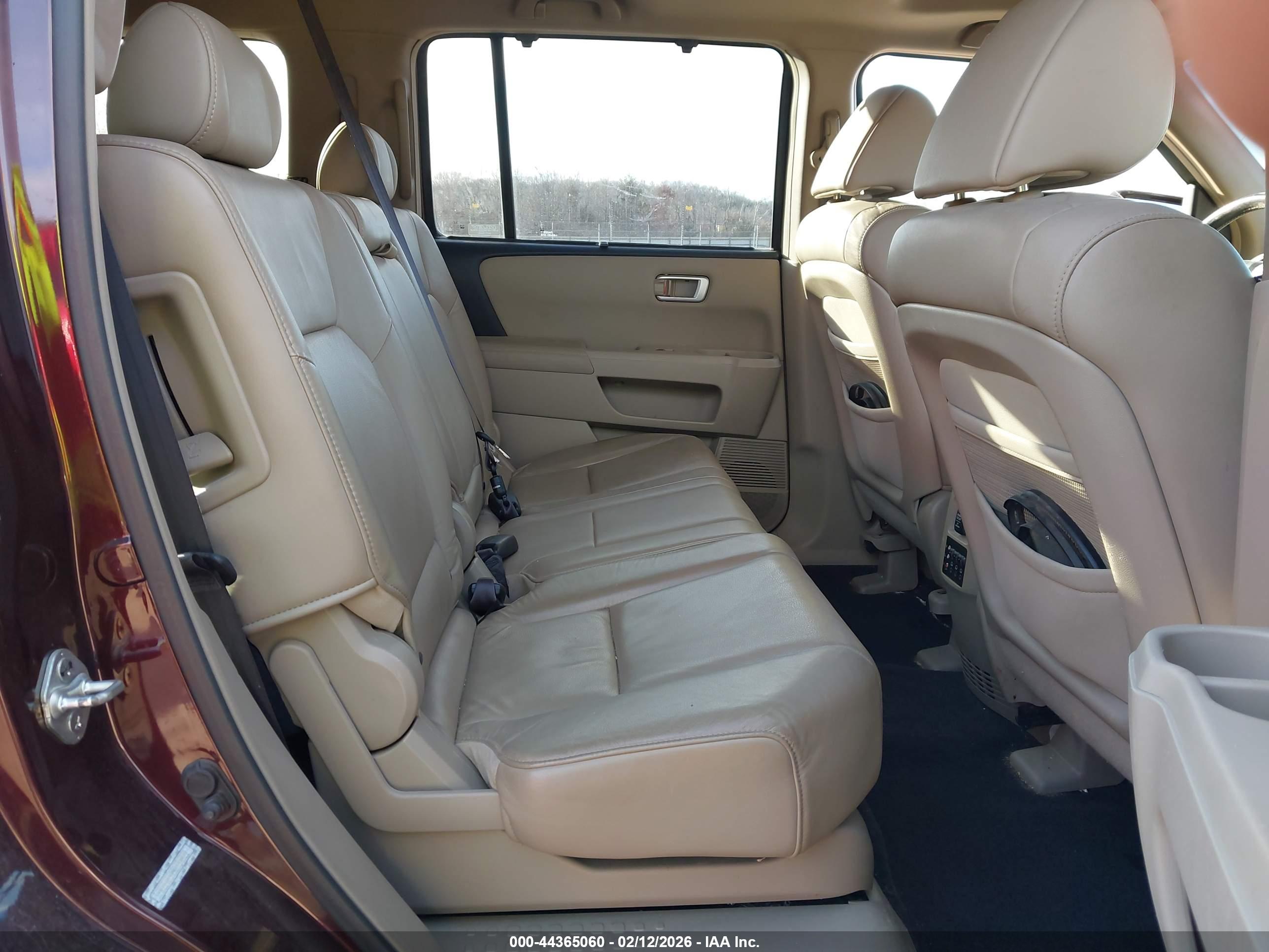 HONDA PILOT image 8