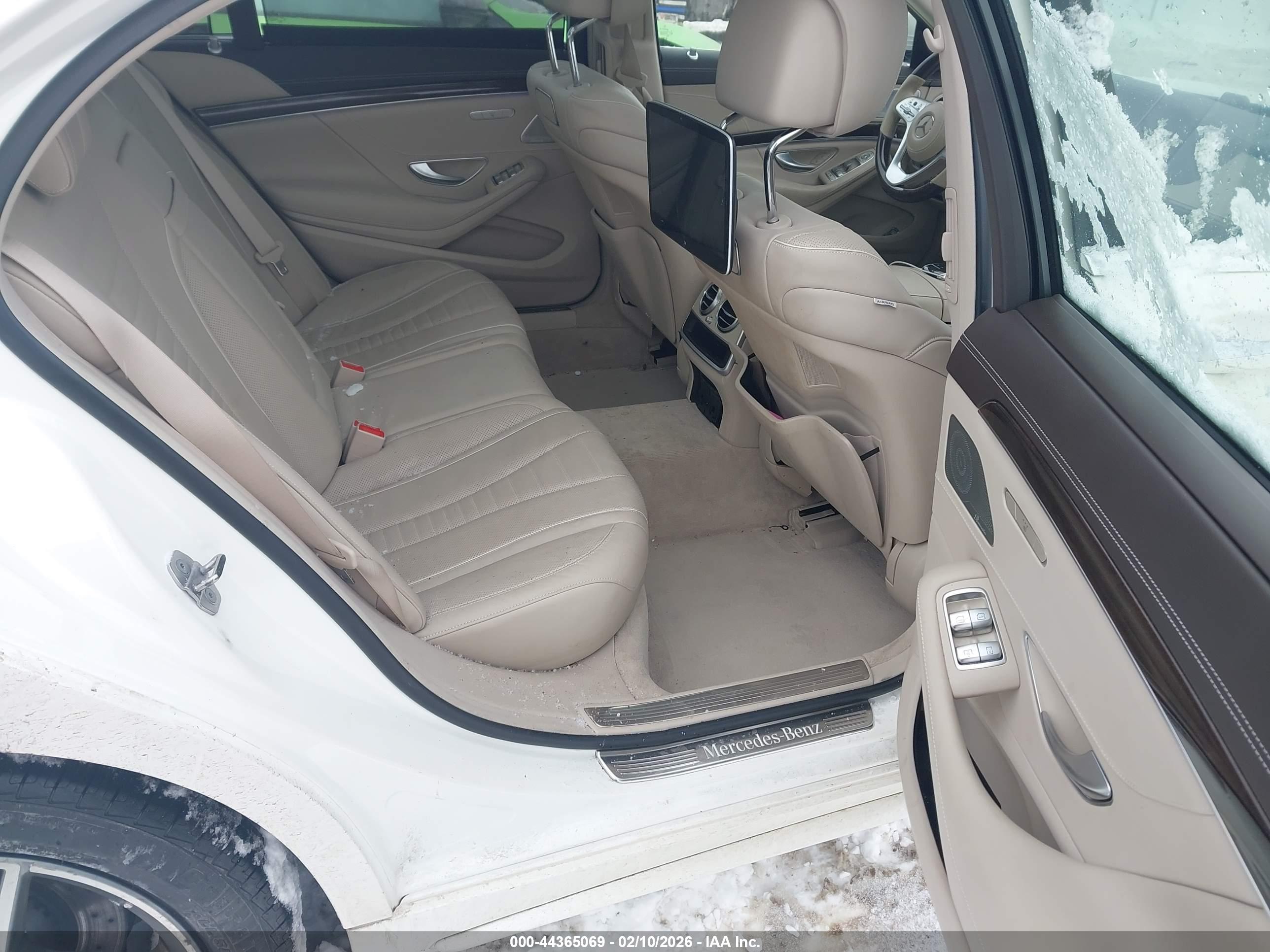 MERCEDES-BENZ S image 8