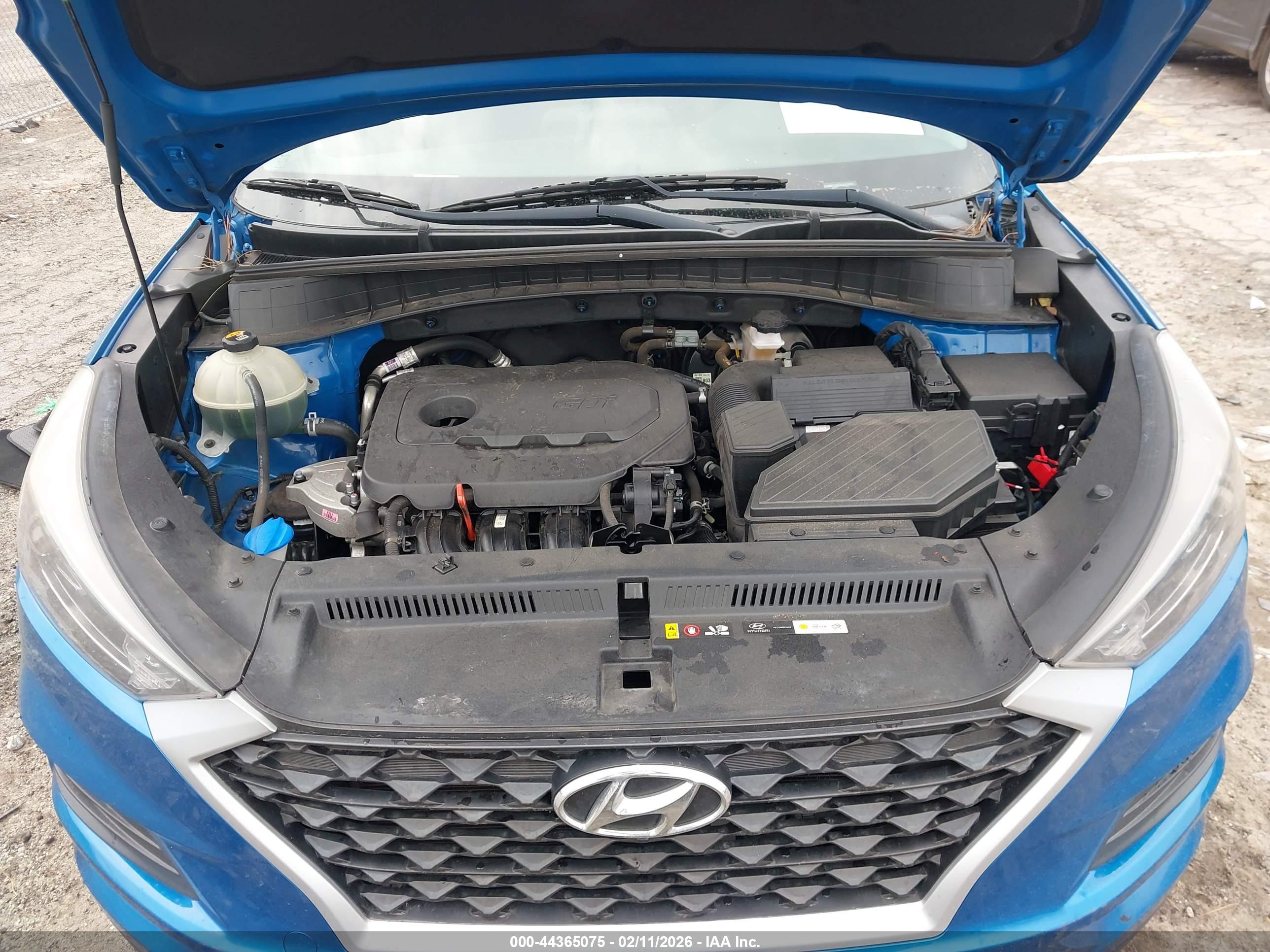 HYUNDAI TUCSON image 10