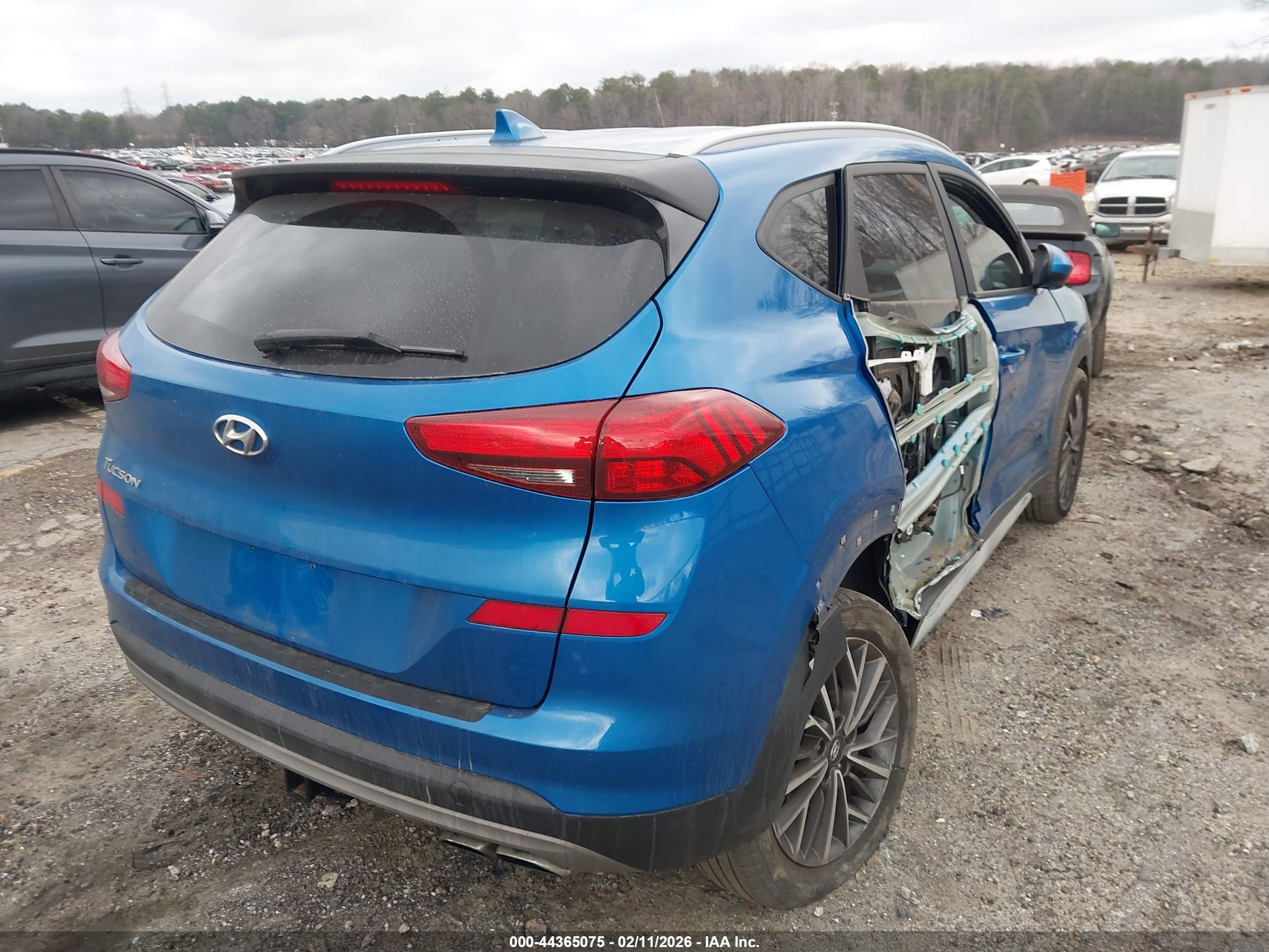 HYUNDAI TUCSON image 4