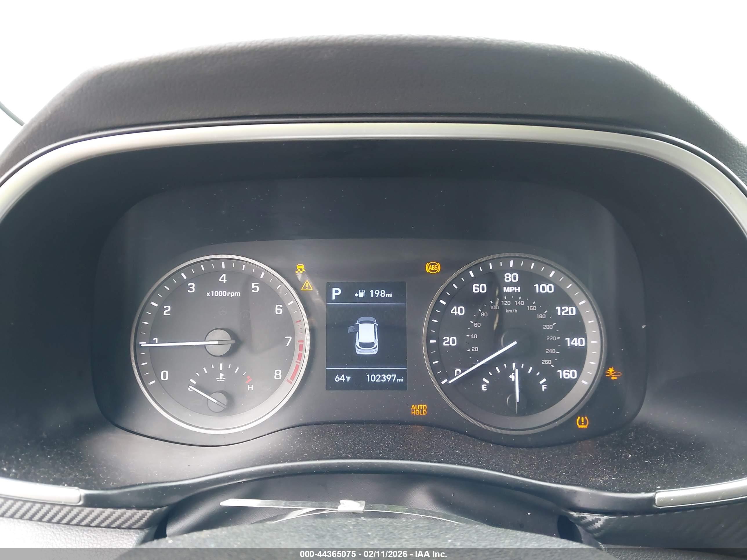 HYUNDAI TUCSON image 7