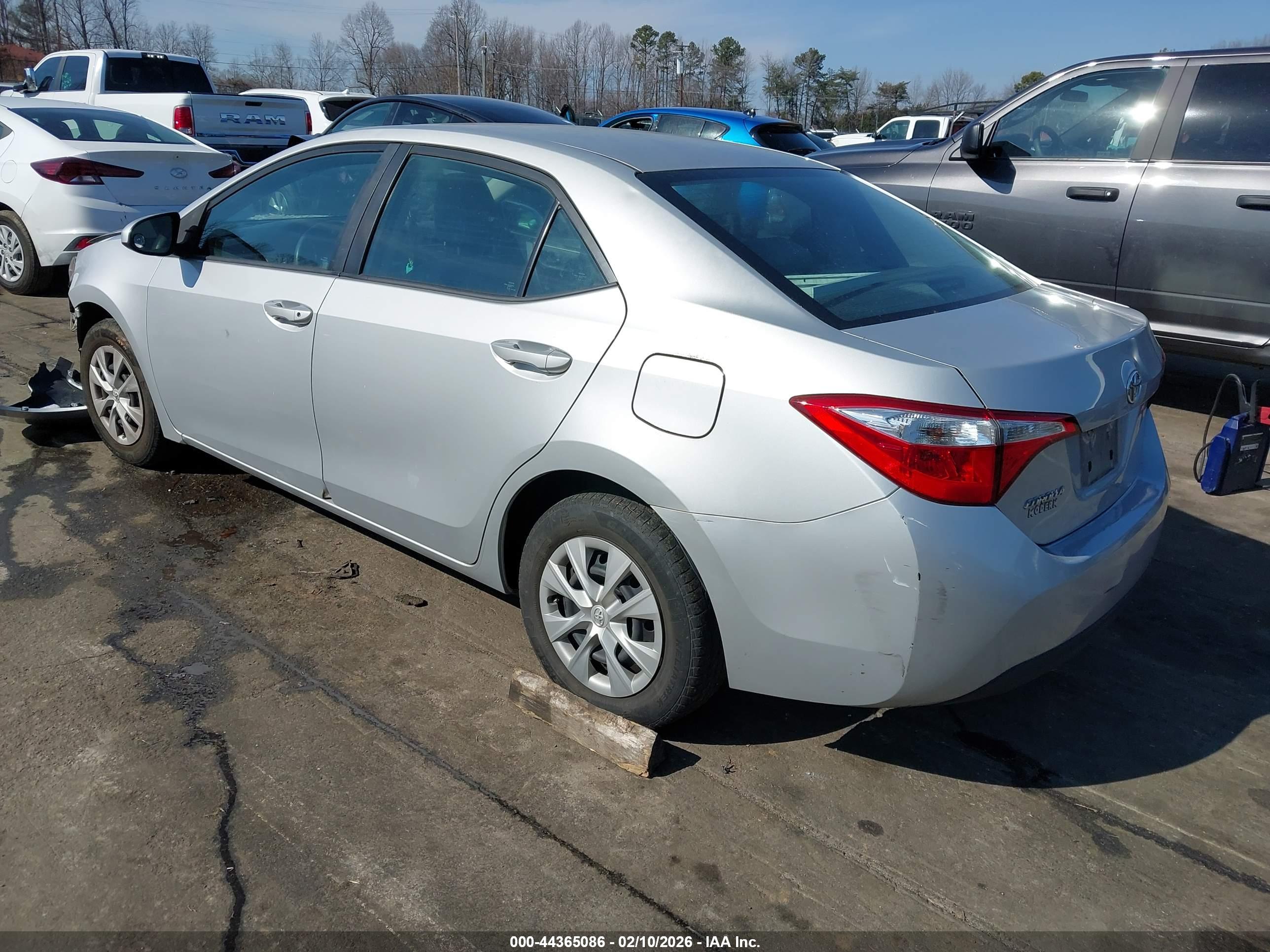 TOYOTA COROLLA image 3