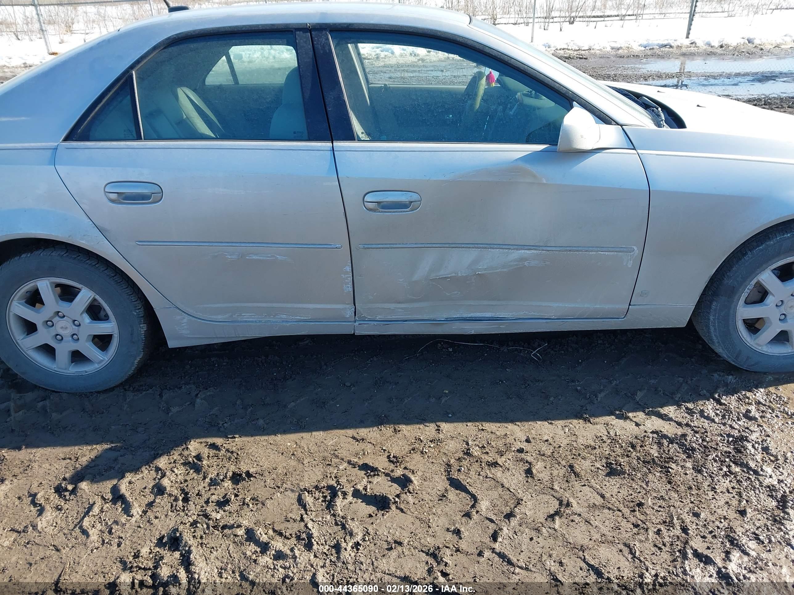 CADILLAC CTS image 6