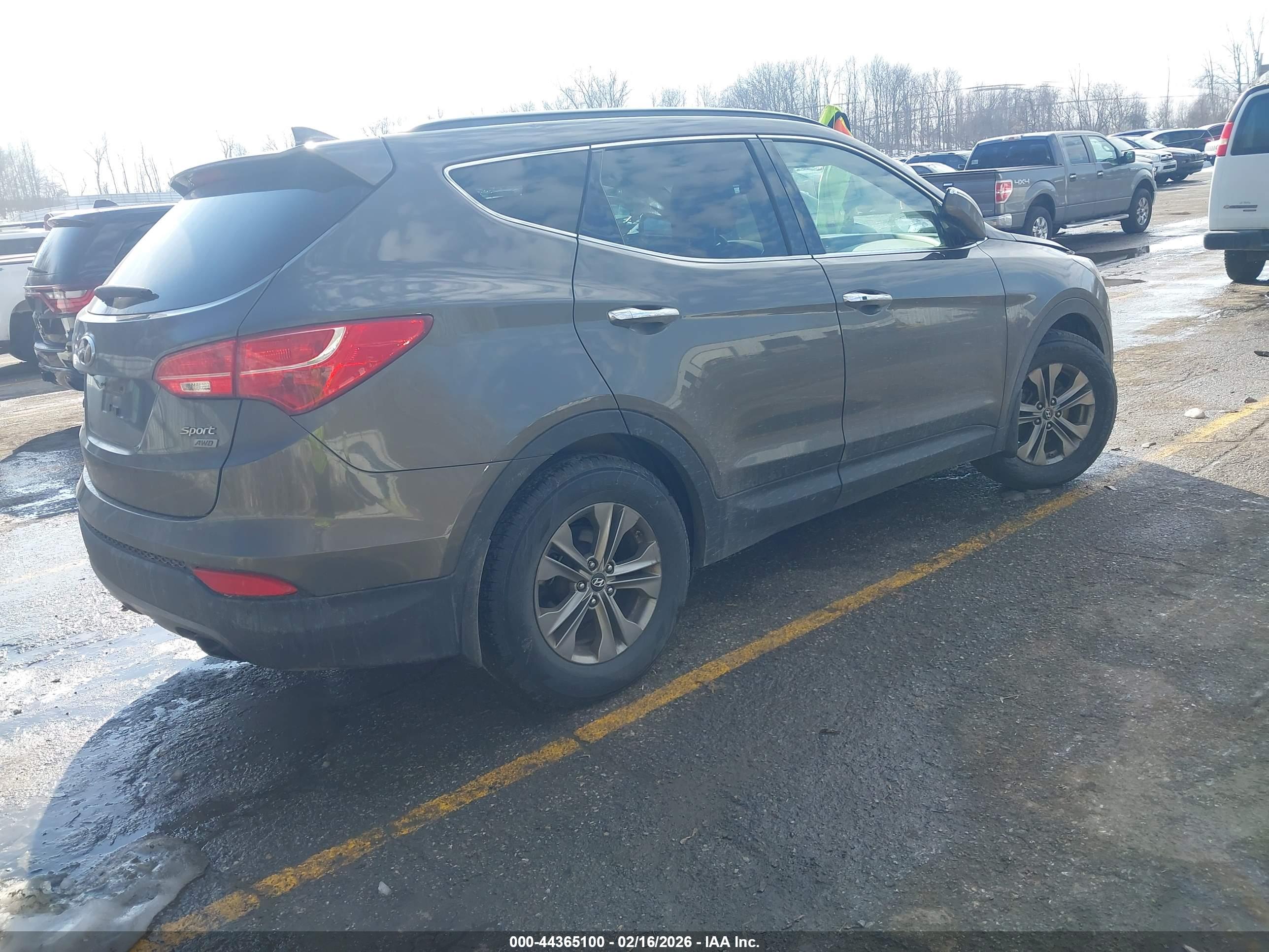 HYUNDAI SANTA image 4