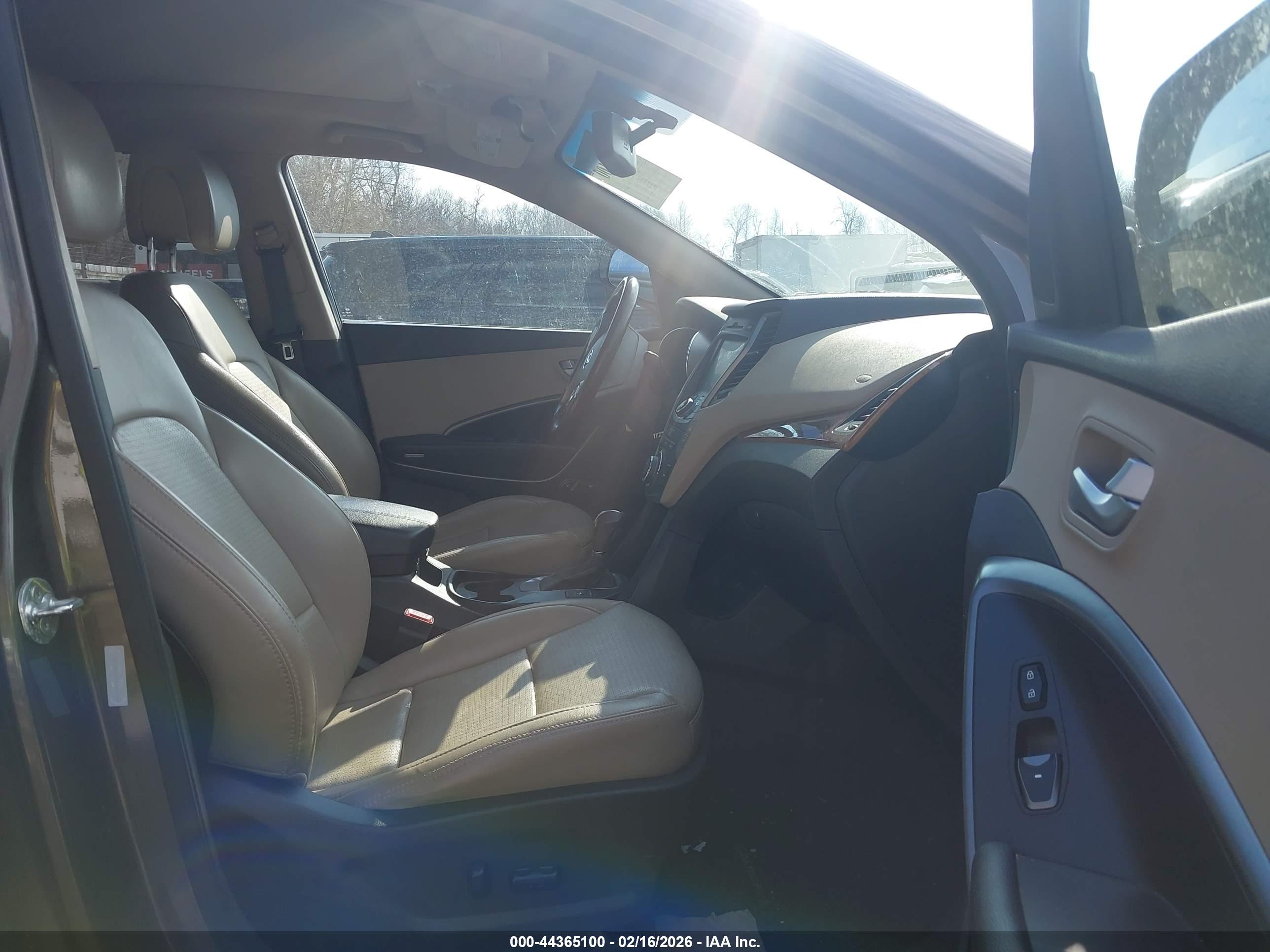 HYUNDAI SANTA image 5