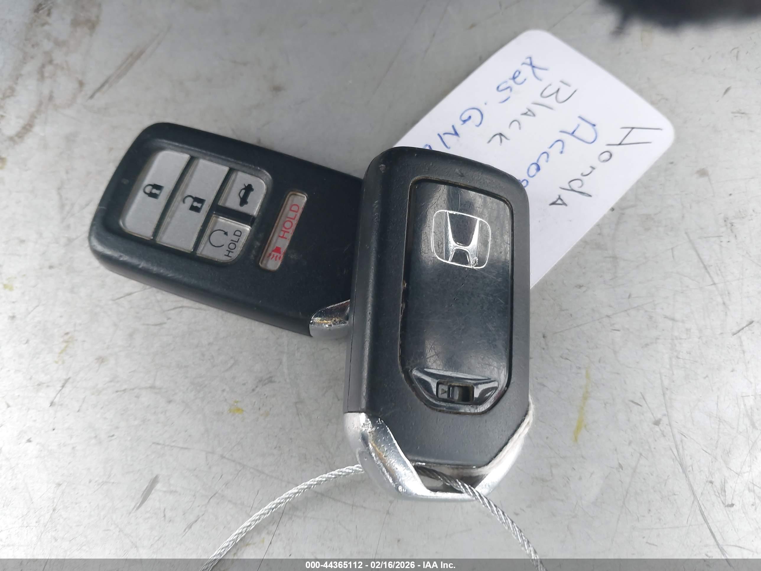 HONDA ACCORD image 11
