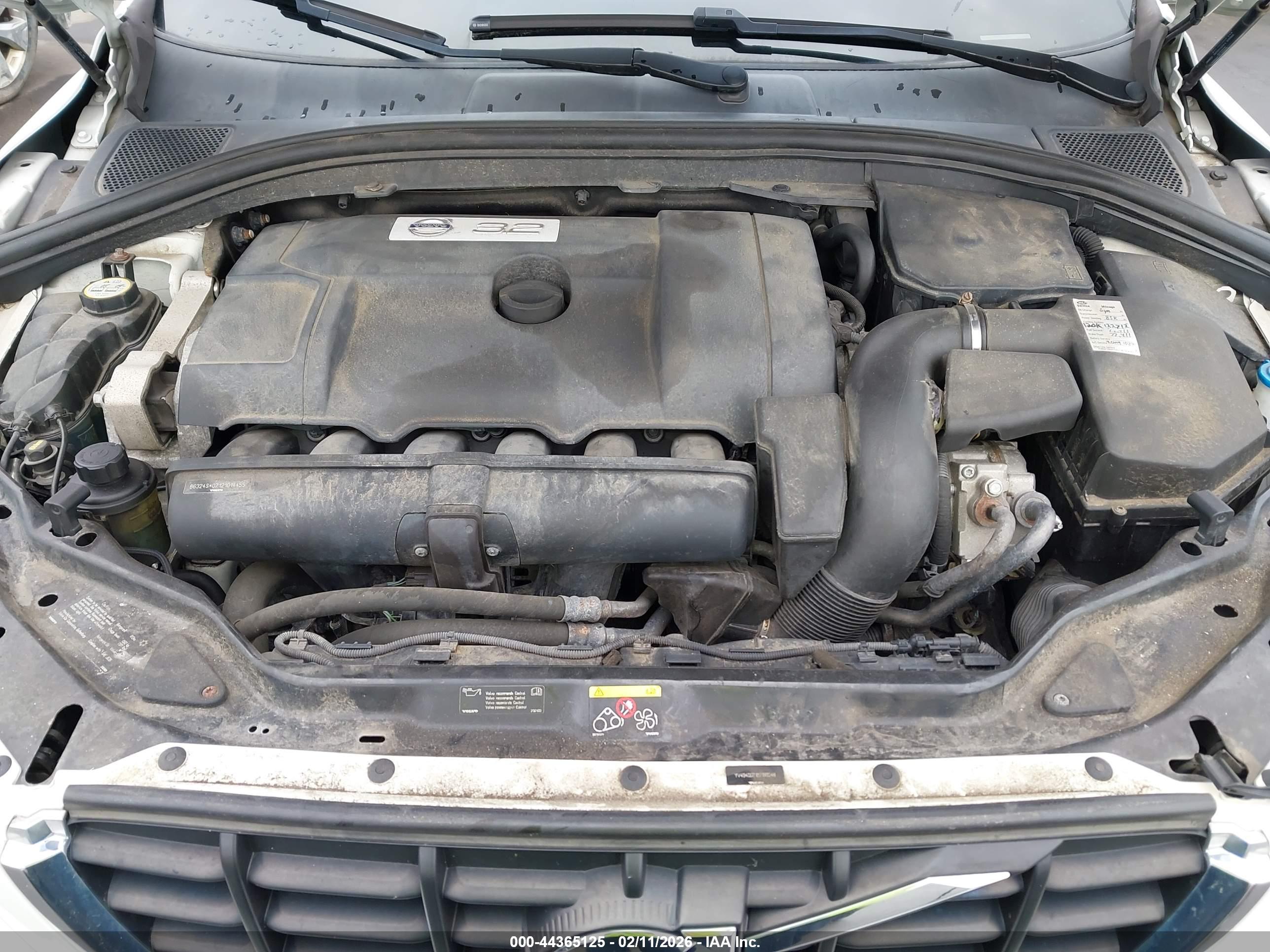 VOLVO XC60 image 10