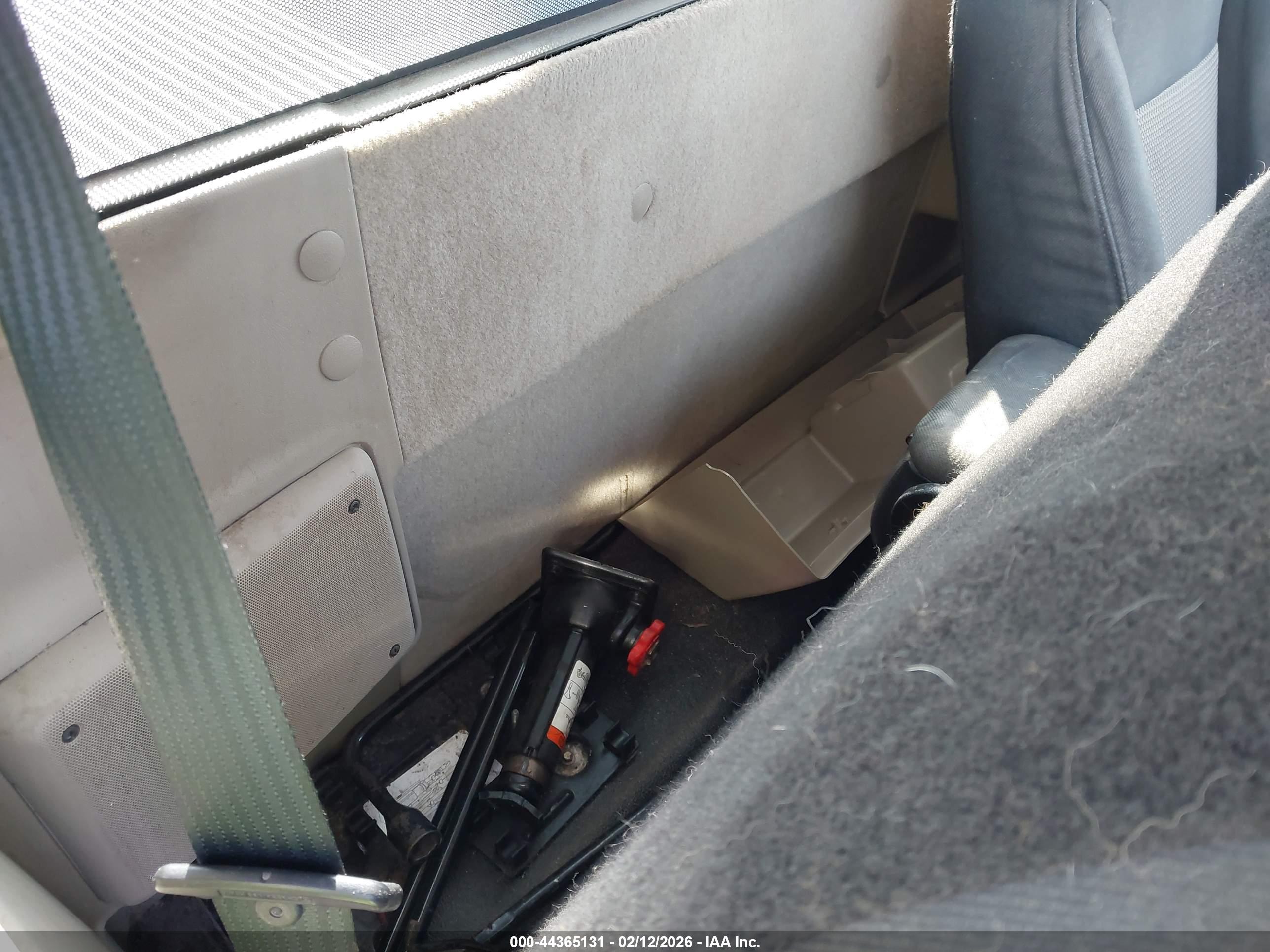 FORD RANGER image 8