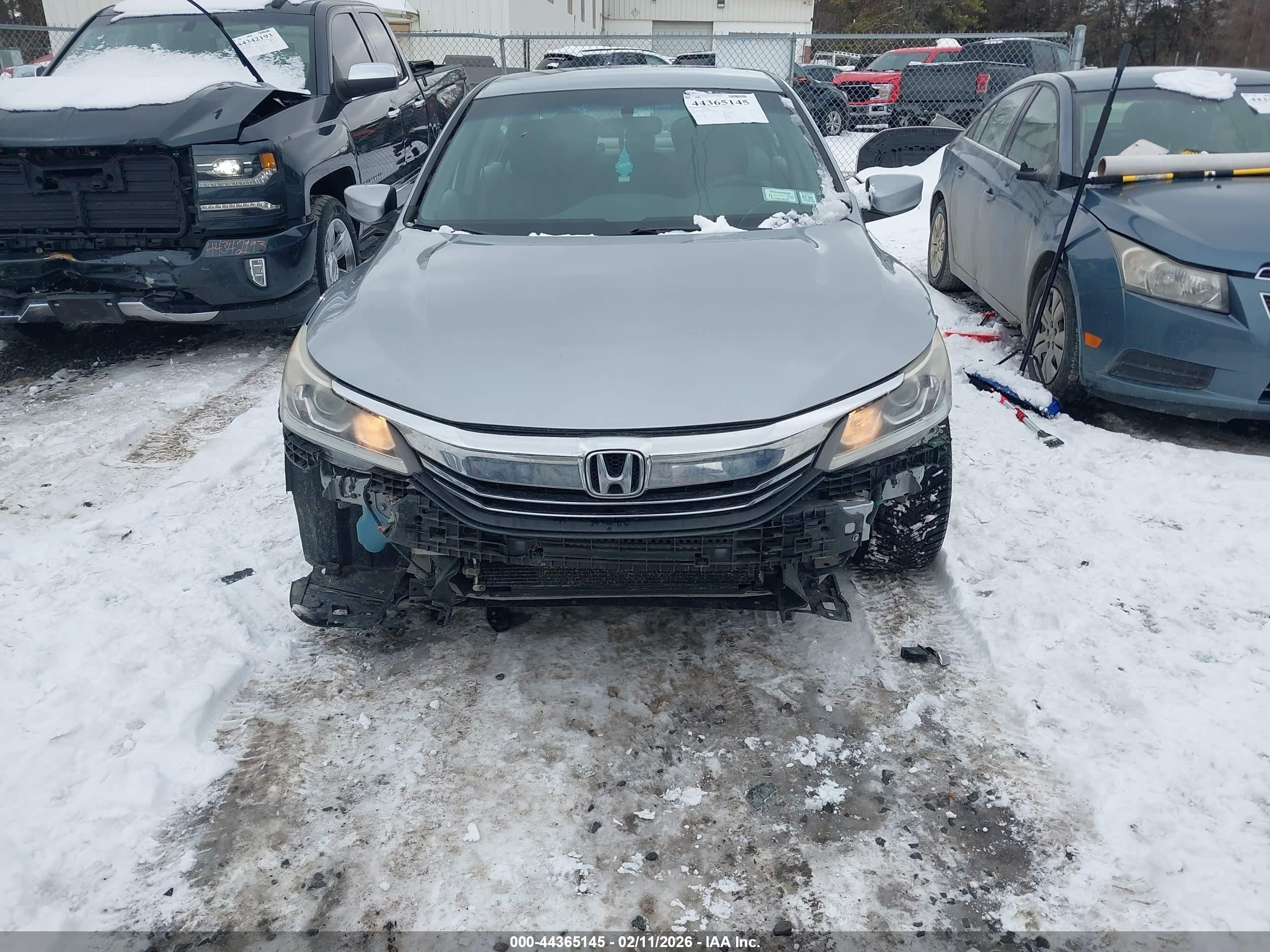 HONDA ACCORD image 6