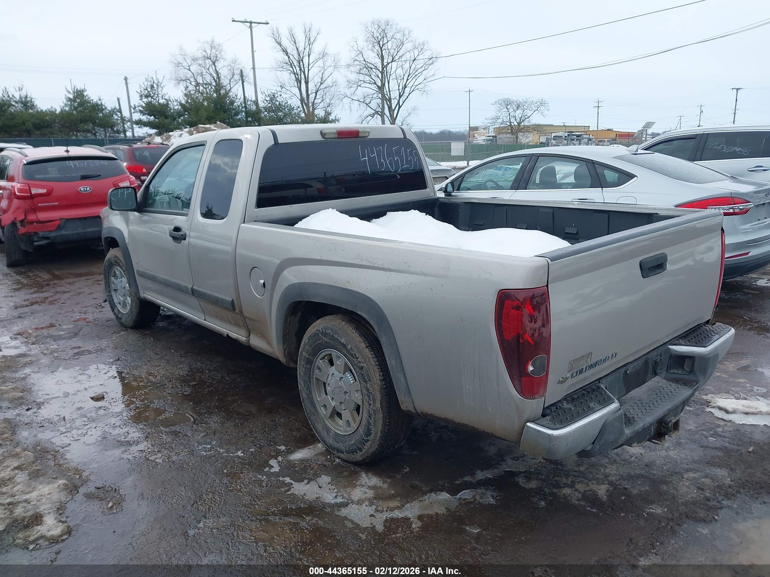 CHEVROLET COLORADO image 3