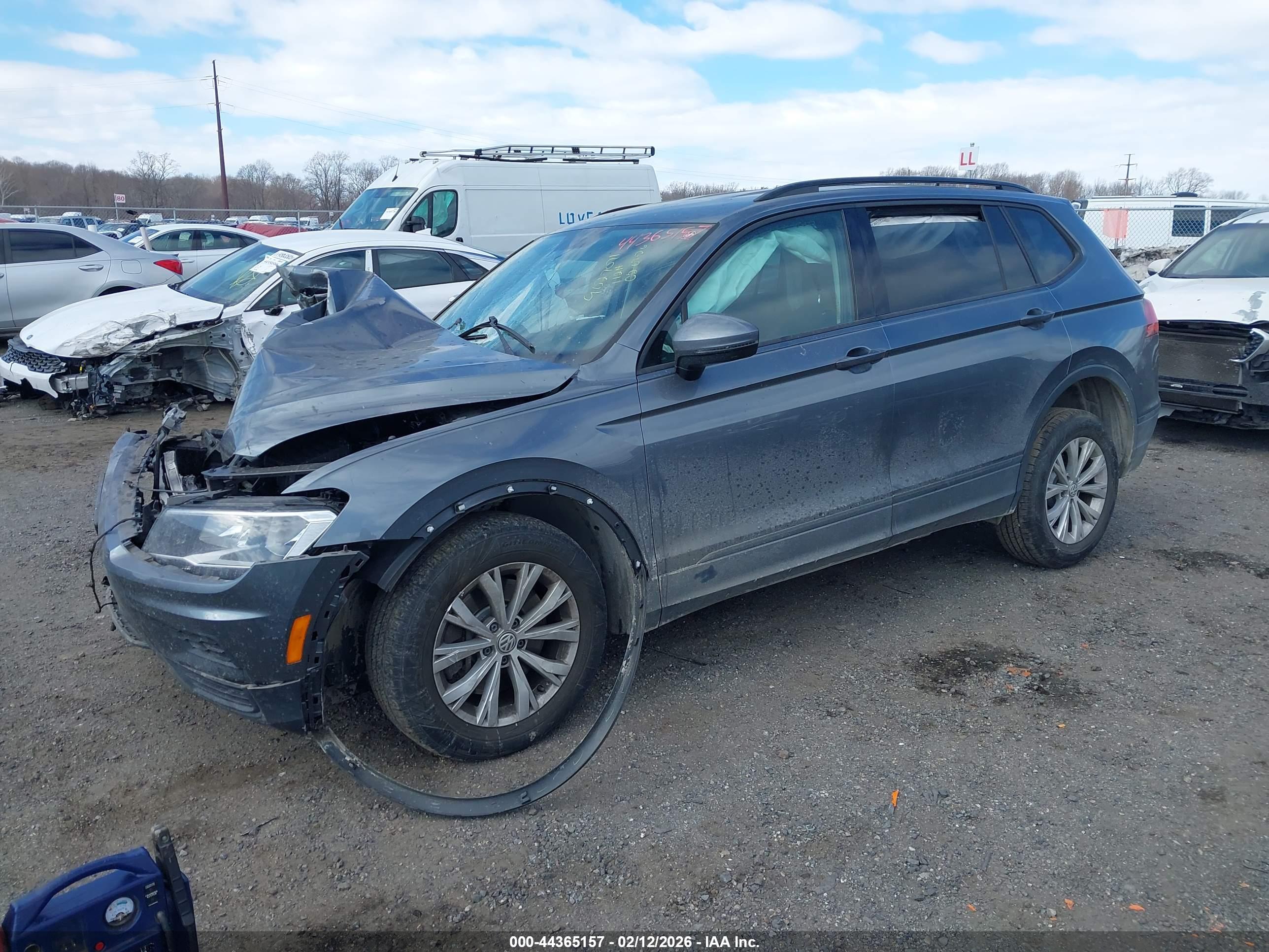 VOLKSWAGEN TIGUAN image 2