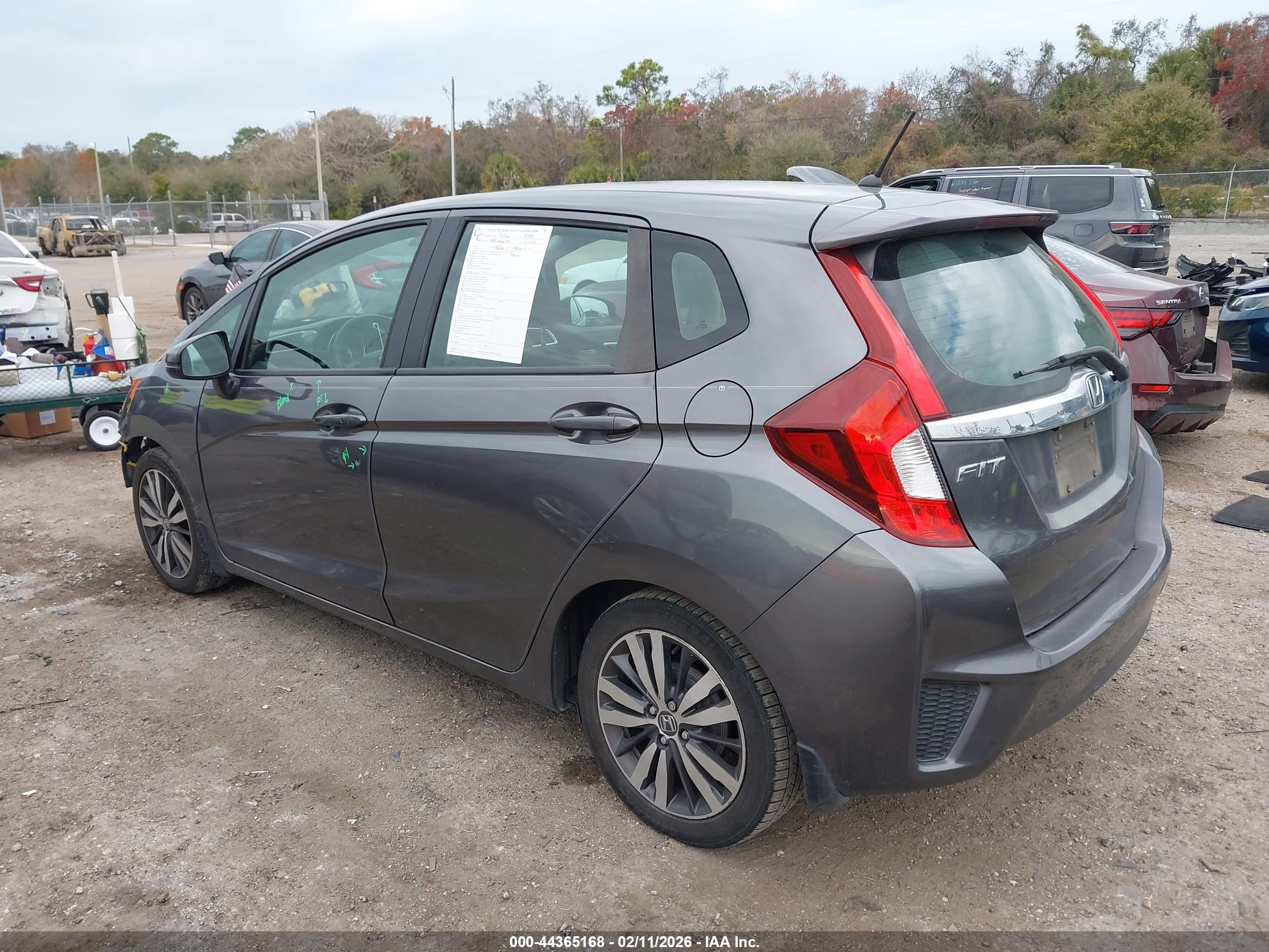 HONDA FIT image 3