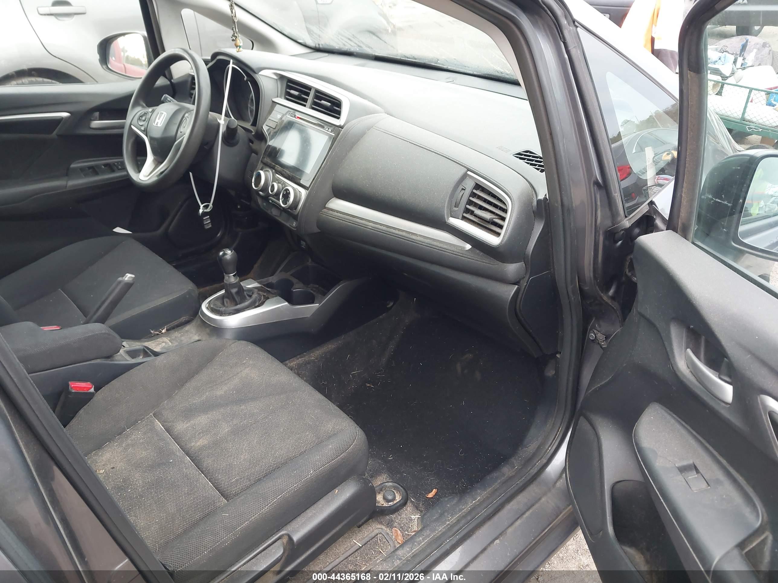 HONDA FIT image 5