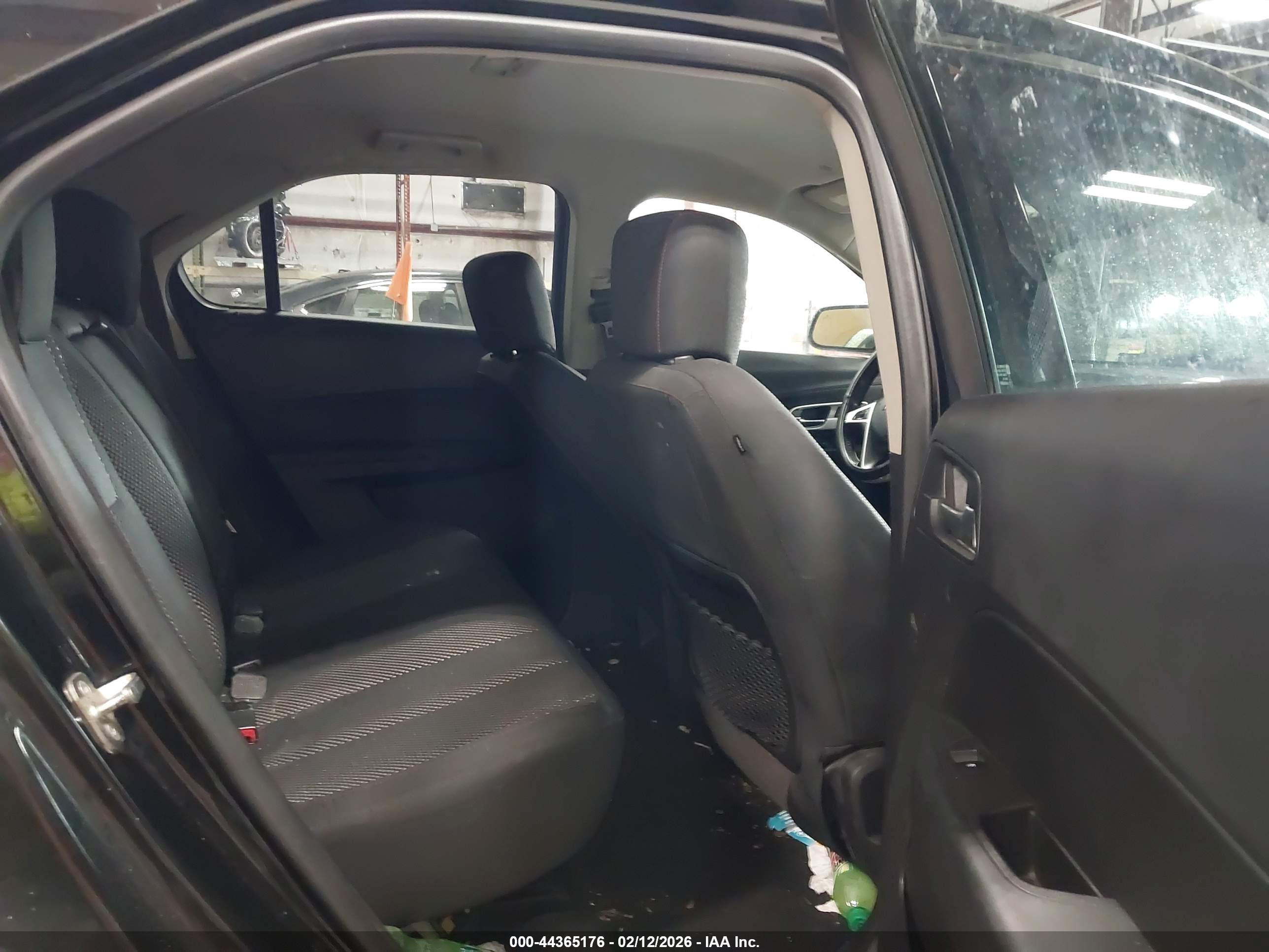 CHEVROLET EQUINOX image 8