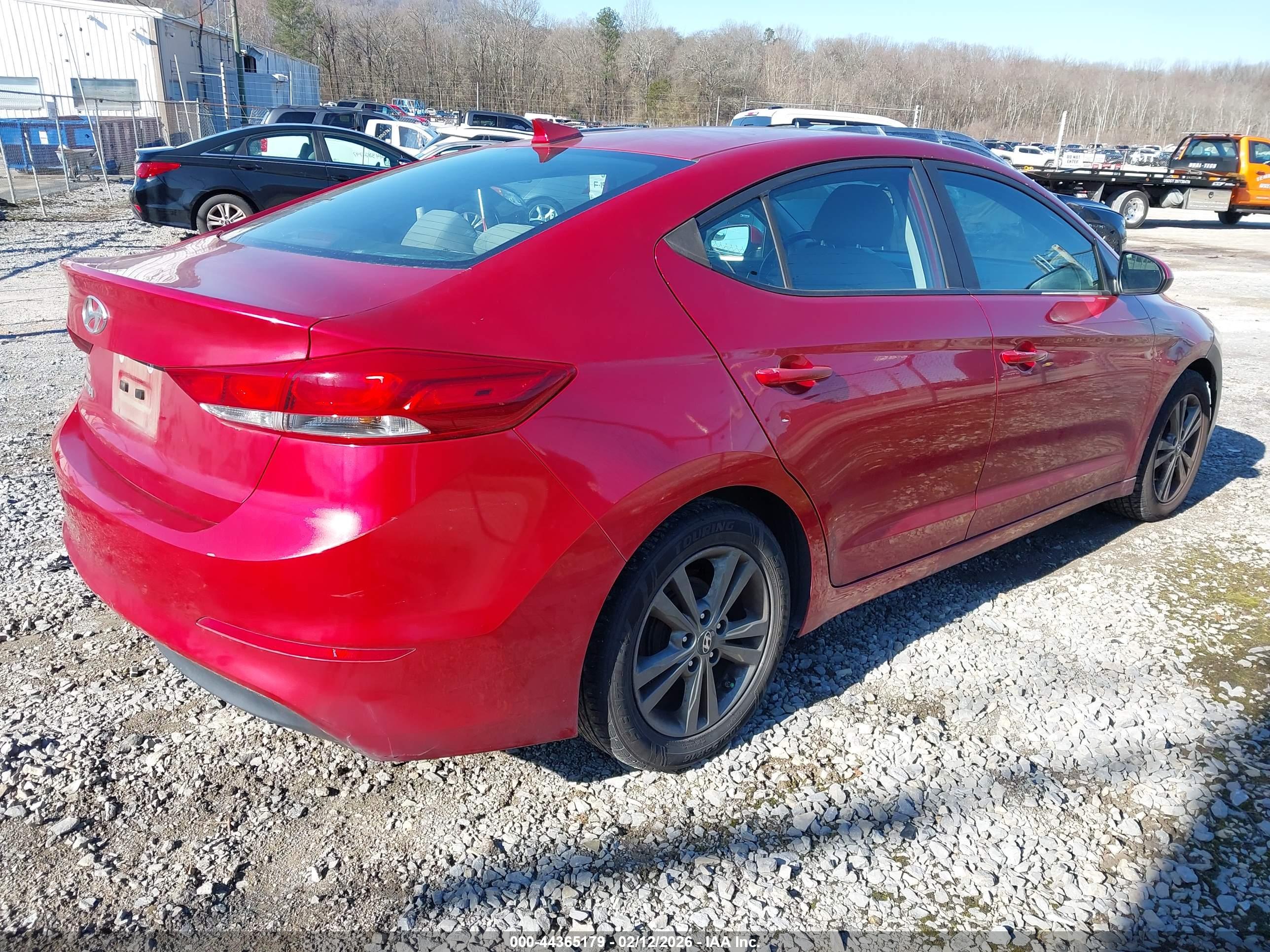 HYUNDAI ELANTRA image 4