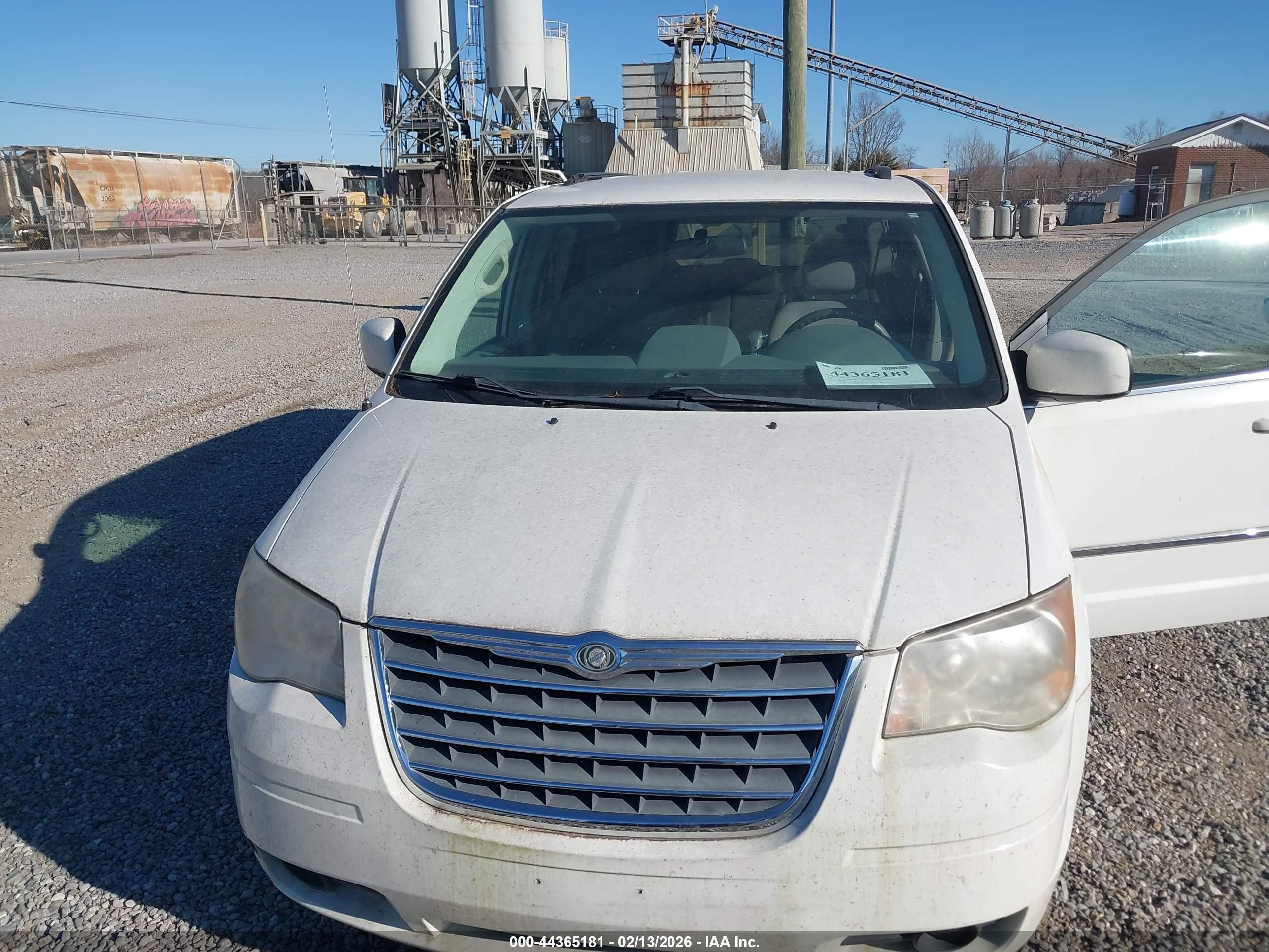 CHRYSLER TOWN image 6