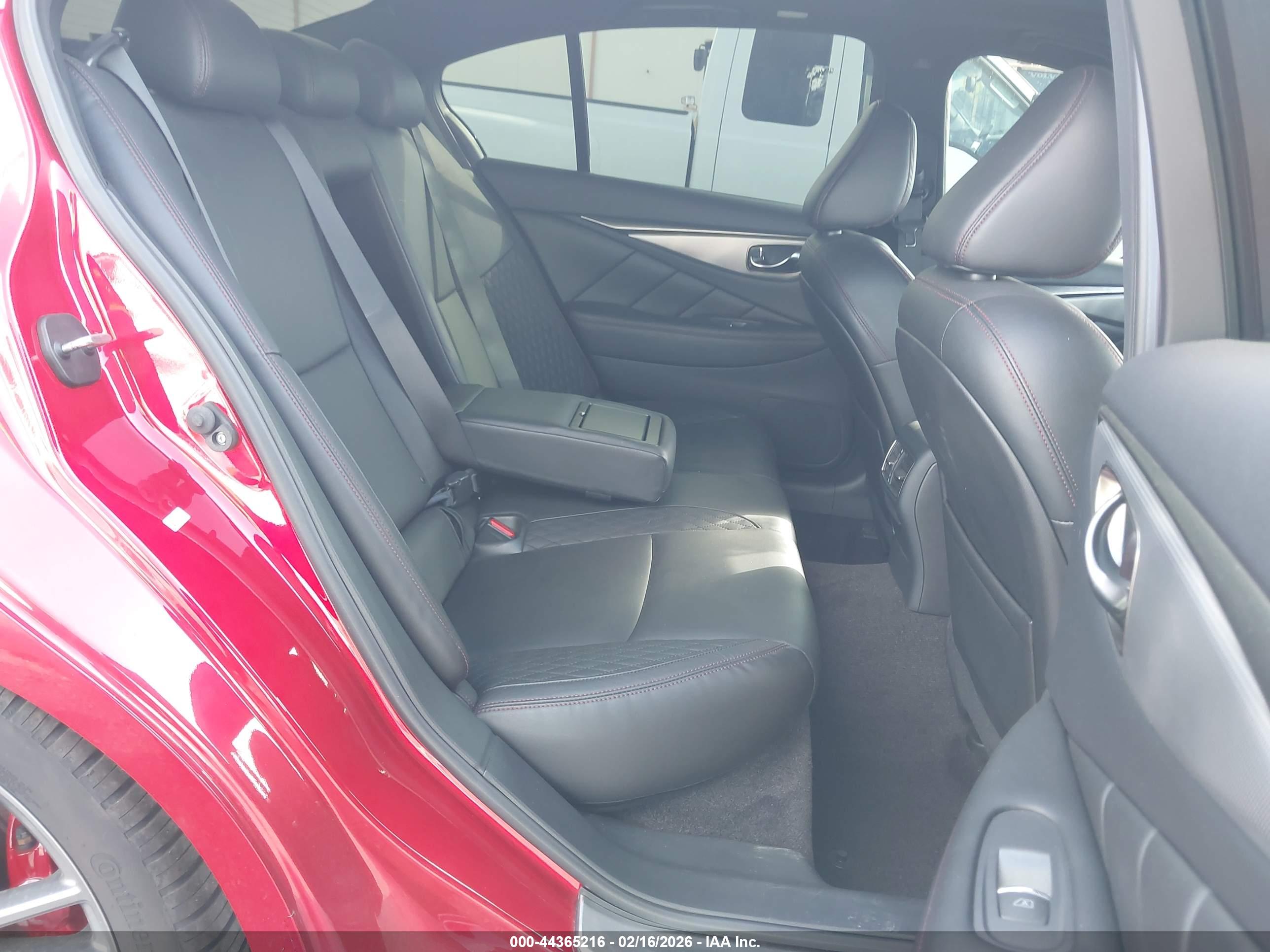 INFINITI Q50 image 8