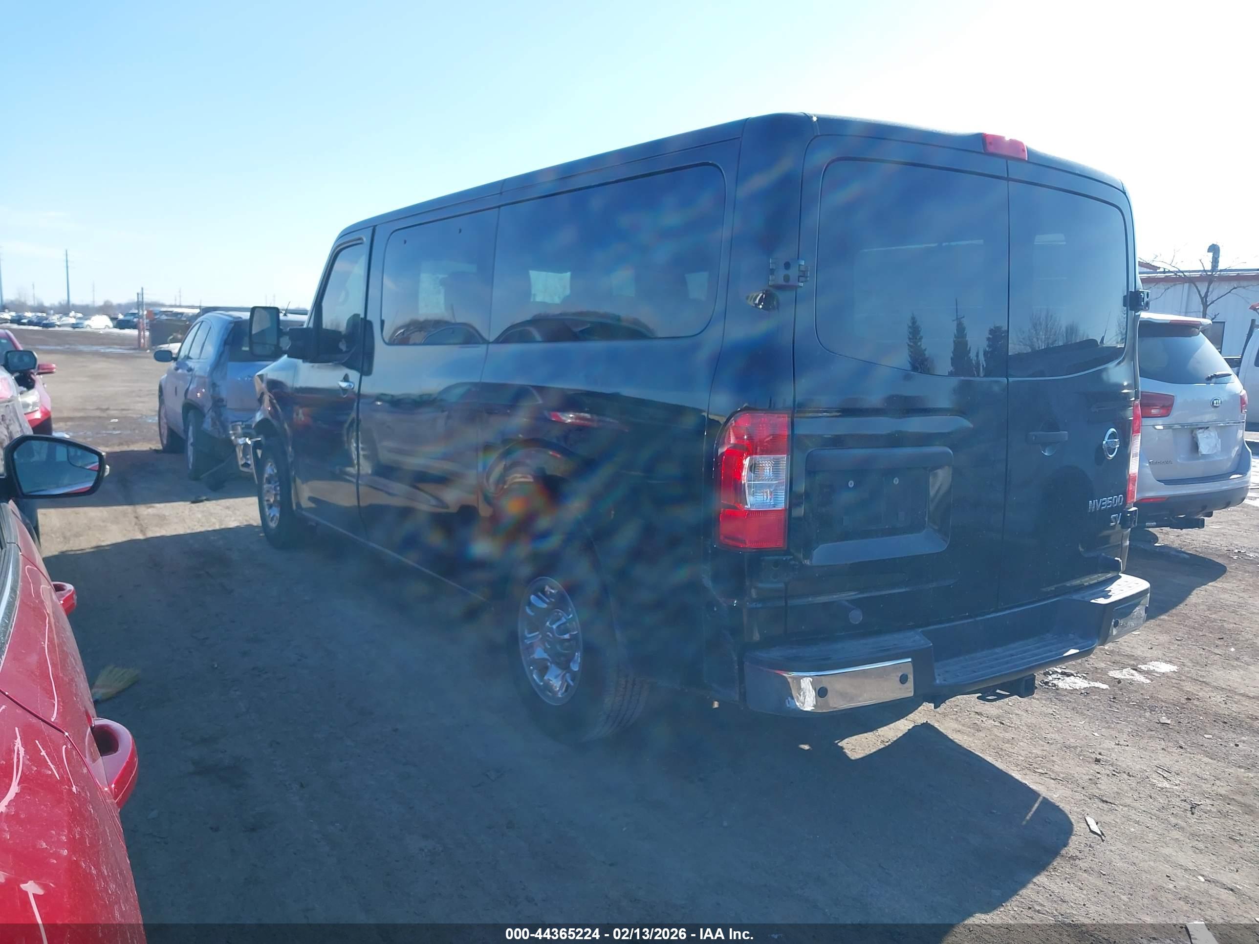 NISSAN NV image 3
