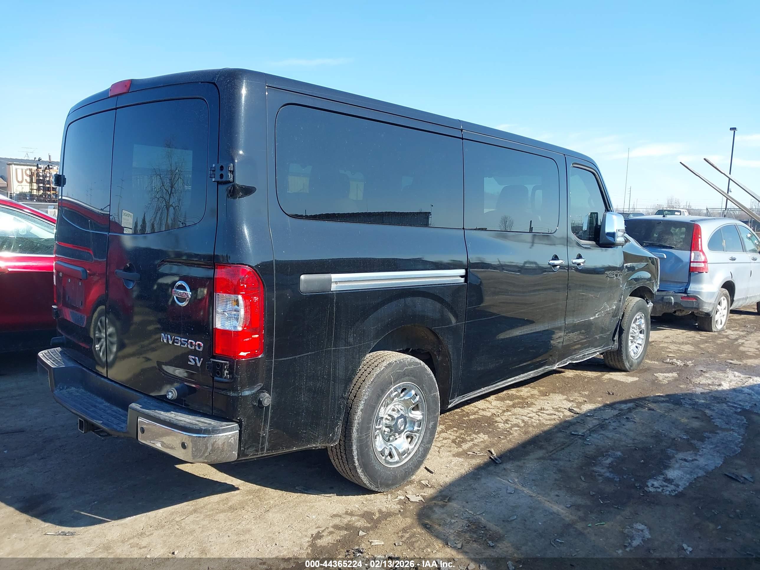 NISSAN NV image 4