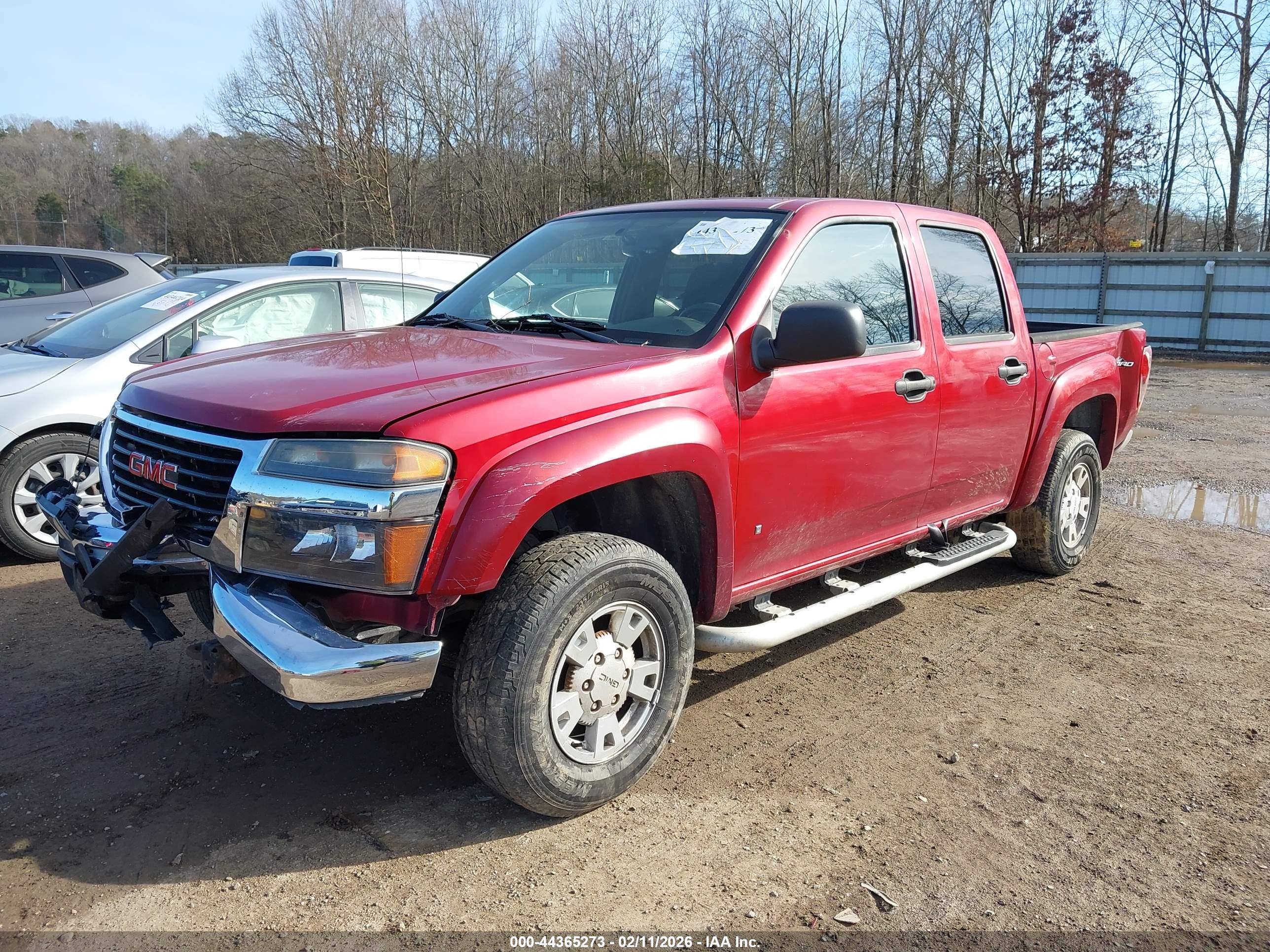 GMC CANYON image 2