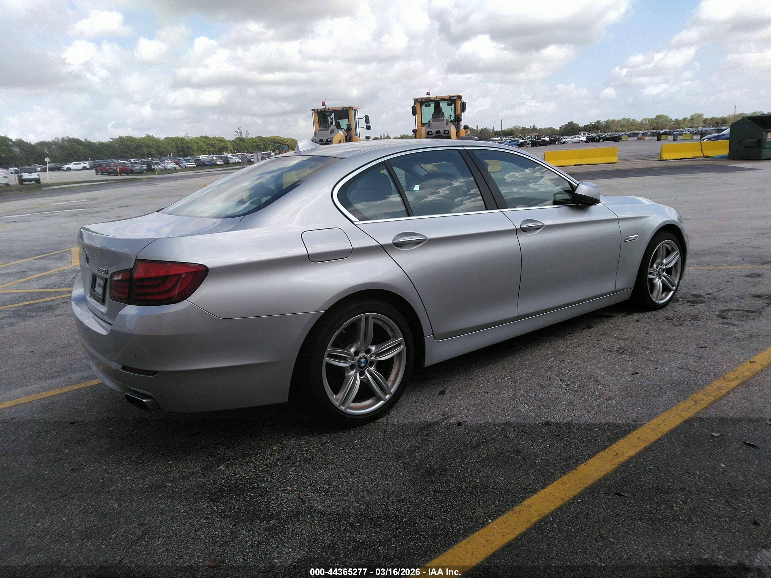 BMW 5 image 4