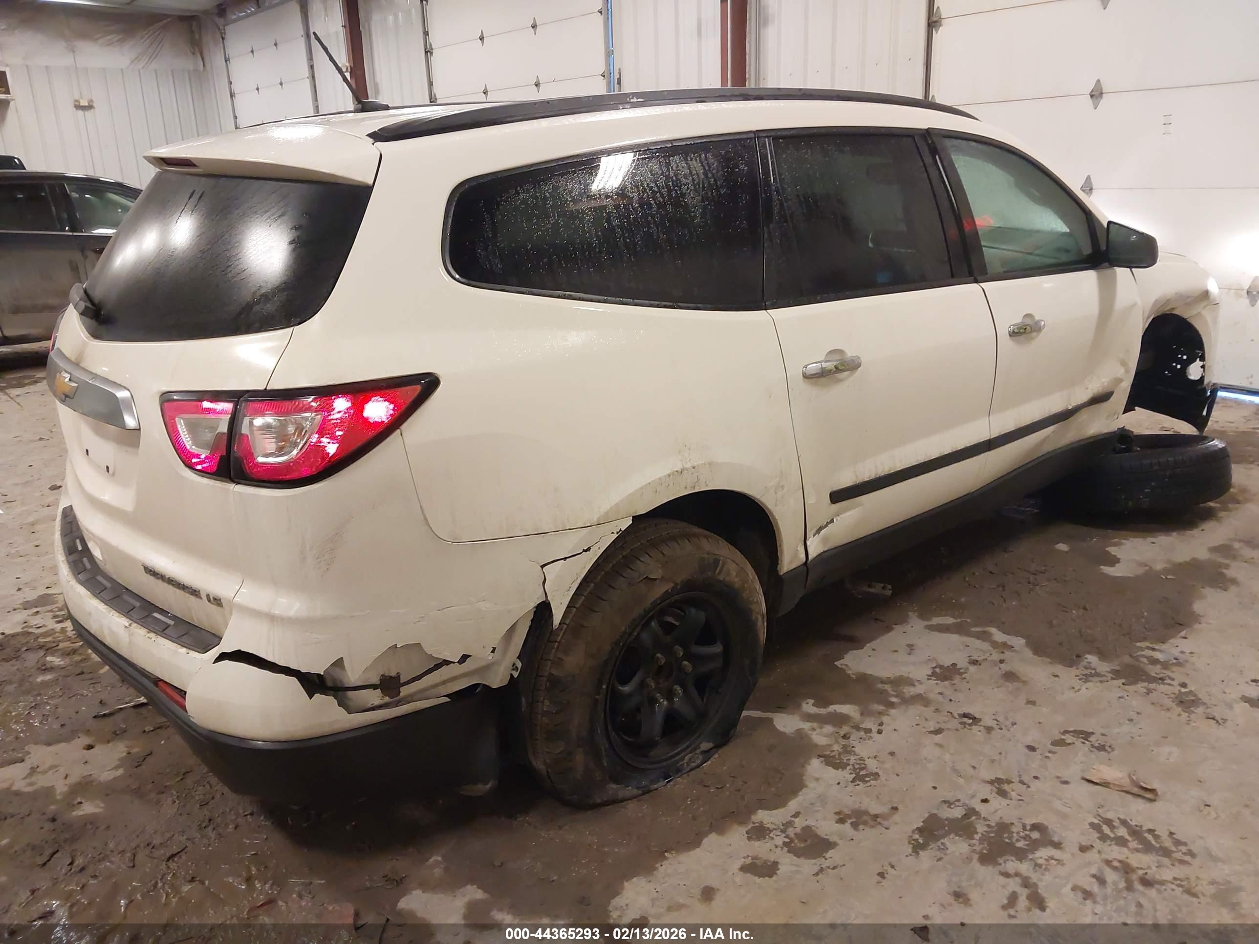 CHEVROLET TRAVERSE image 4