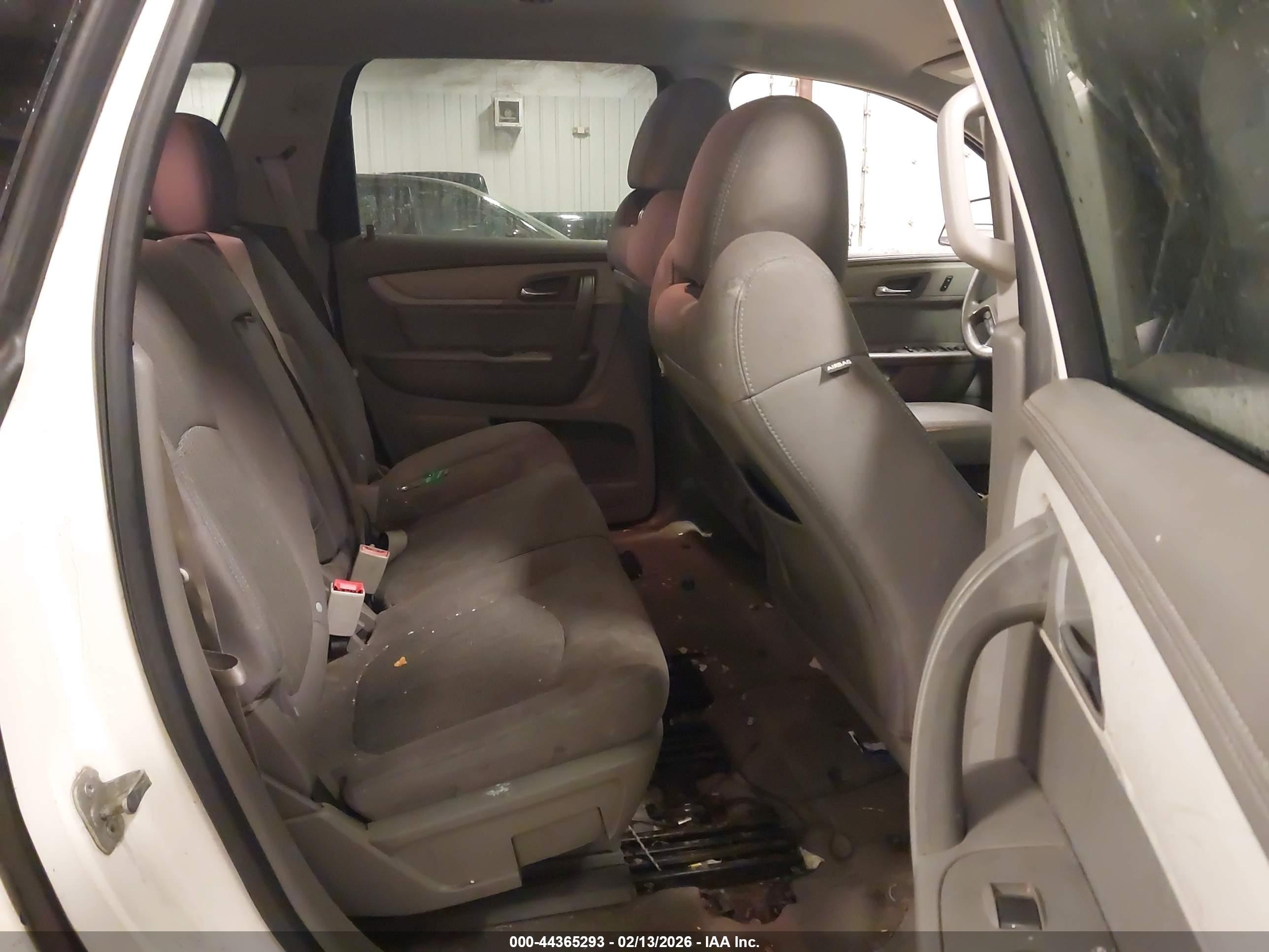 CHEVROLET TRAVERSE image 8