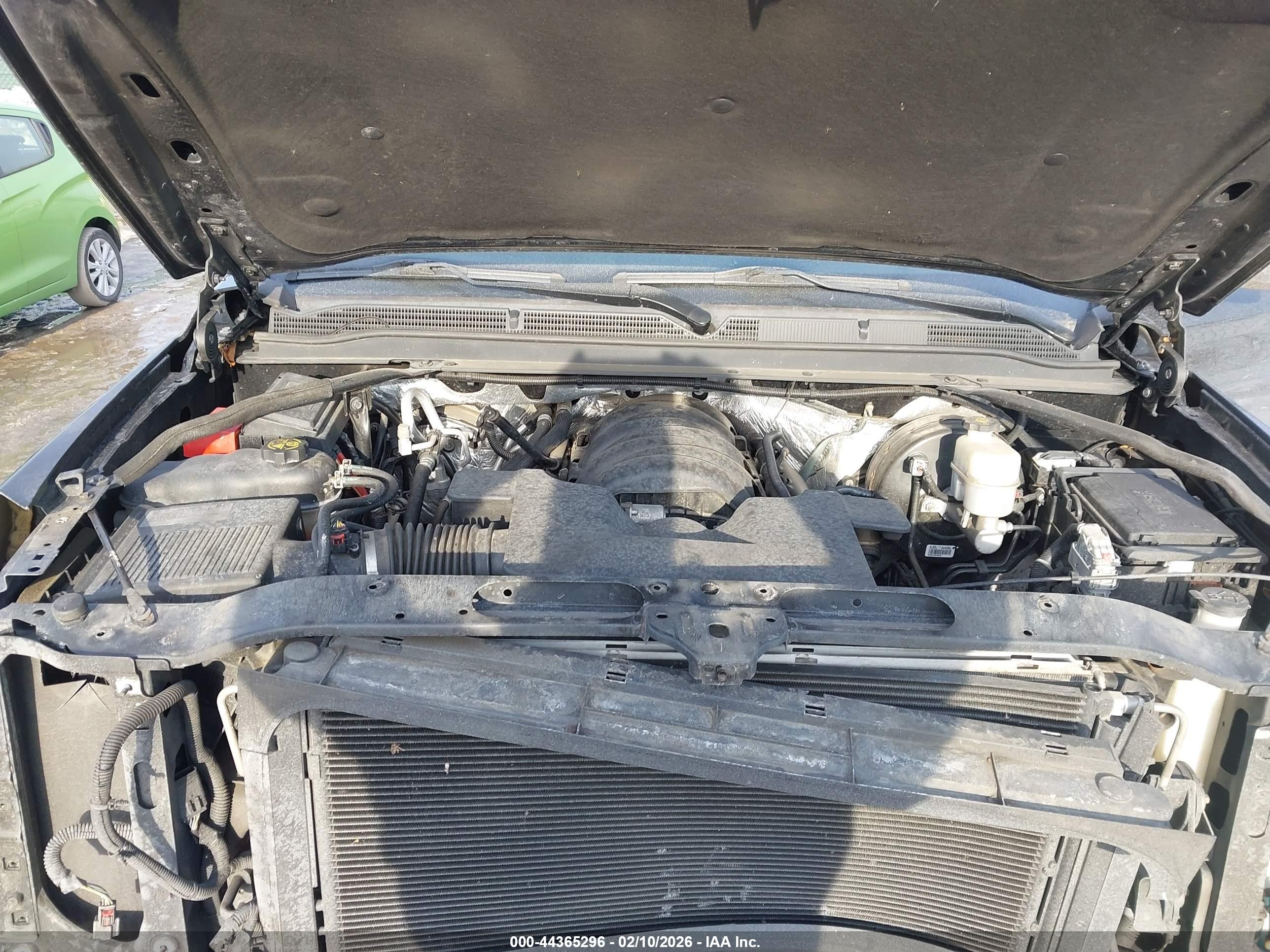 GMC YUKON image 10