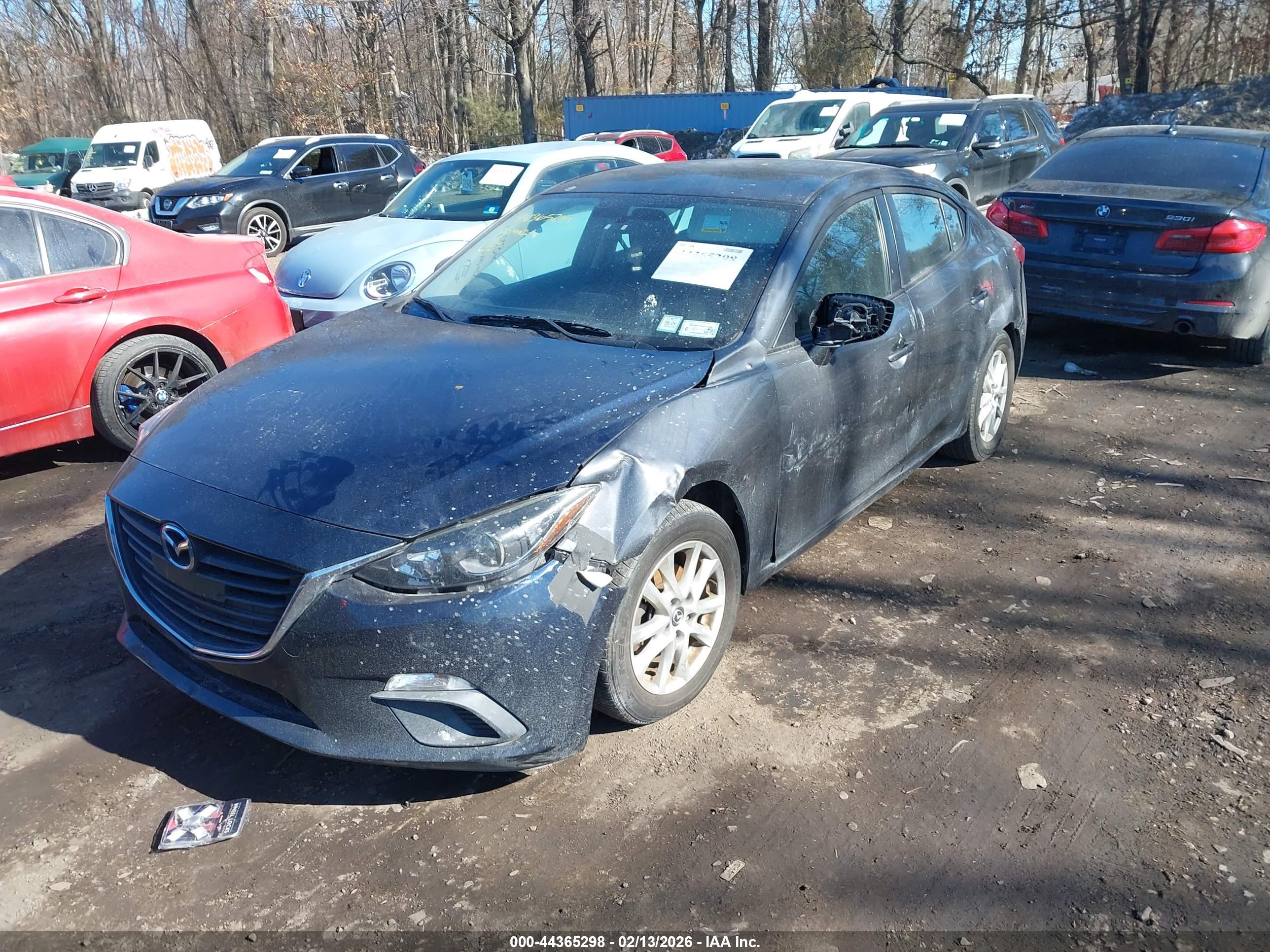 MAZDA MAZDA3 image 2