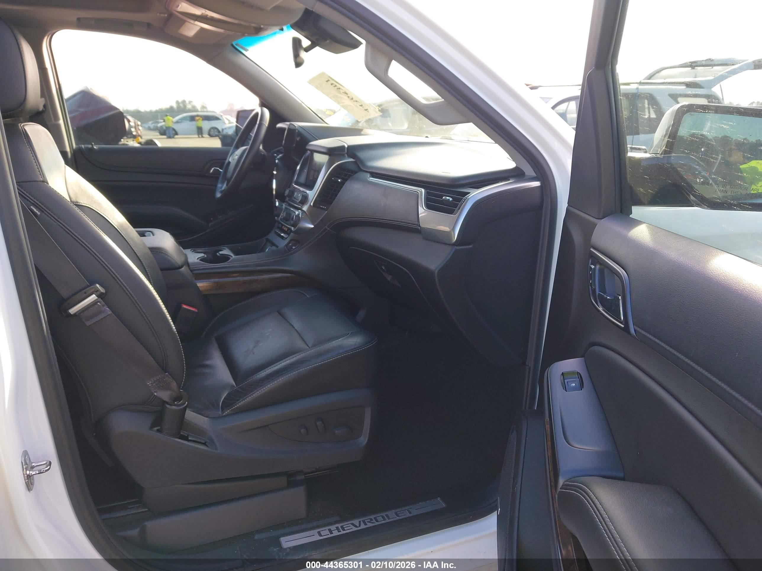 CHEVROLET TAHOE image 5