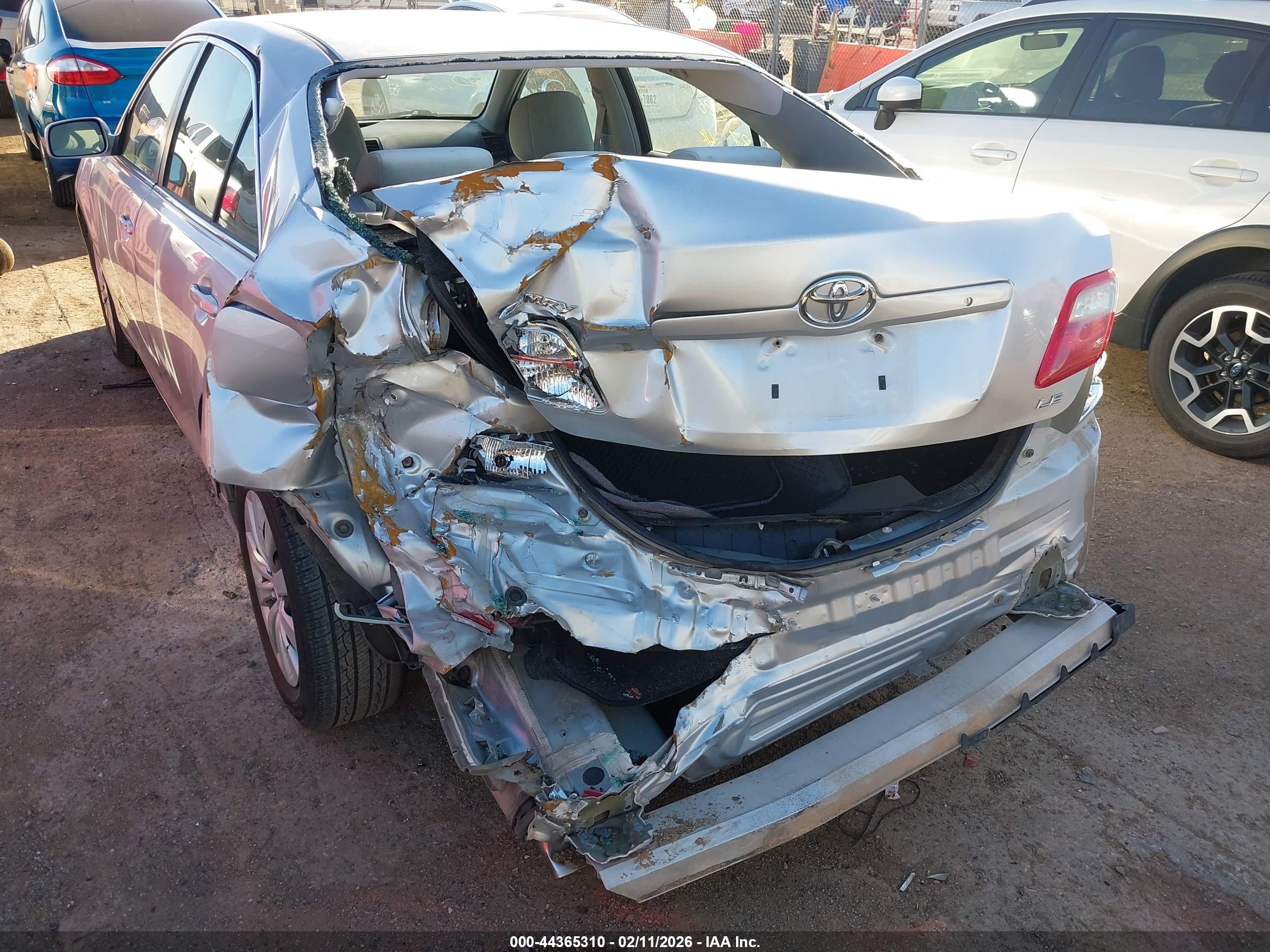 TOYOTA CAMRY image 6