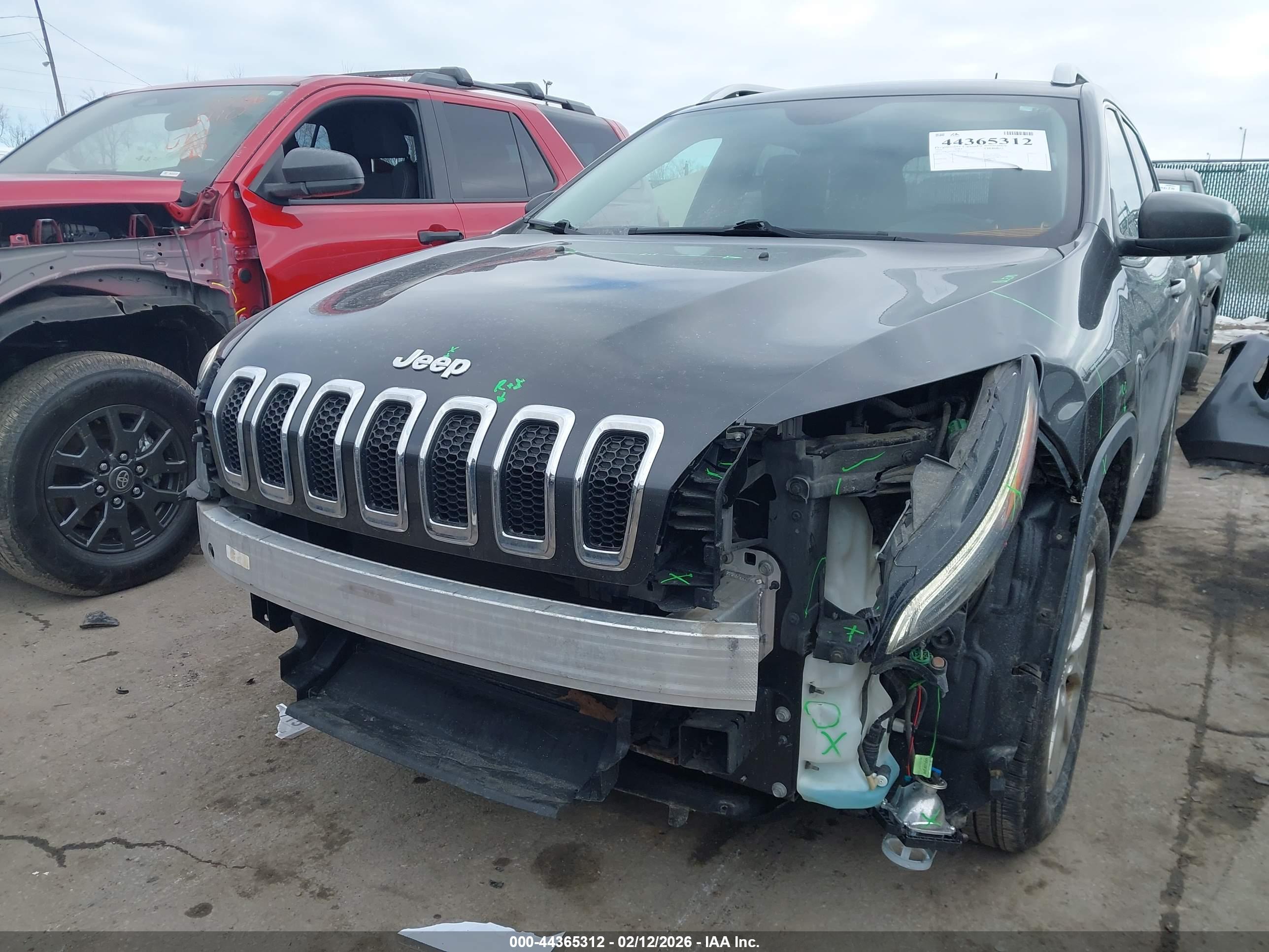 JEEP CHEROKEE image 6