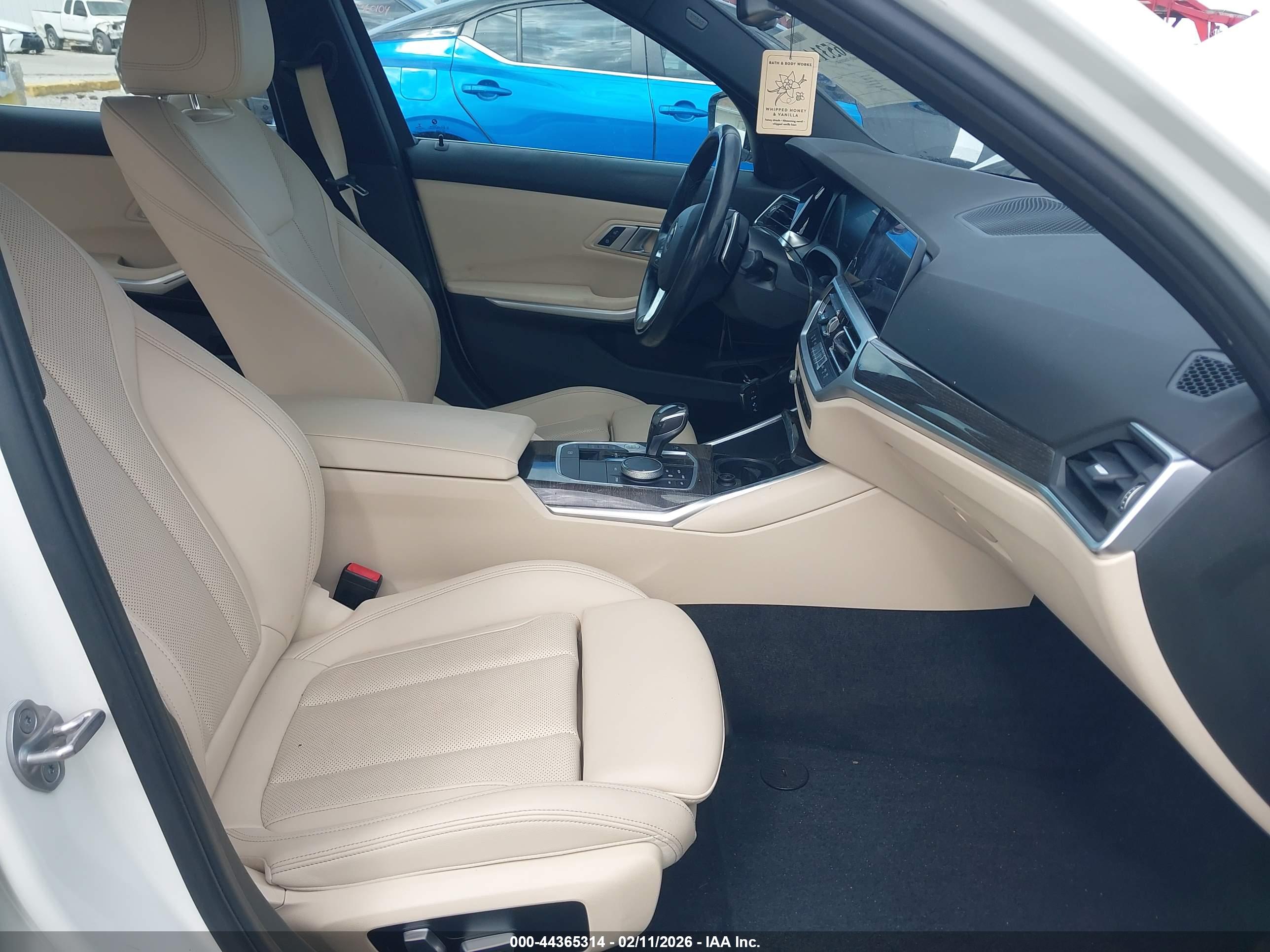 BMW 330I image 5