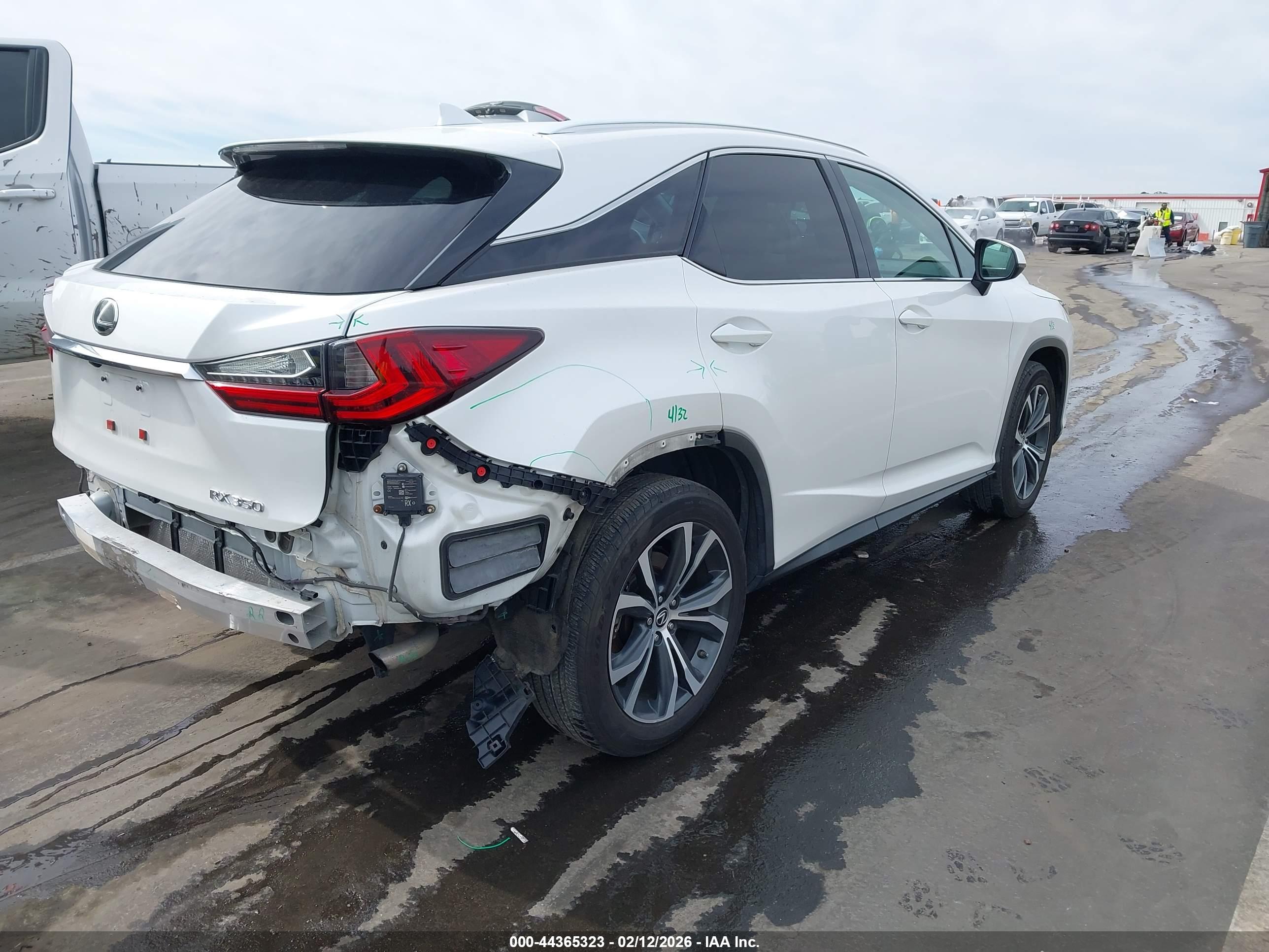 LEXUS RX image 4