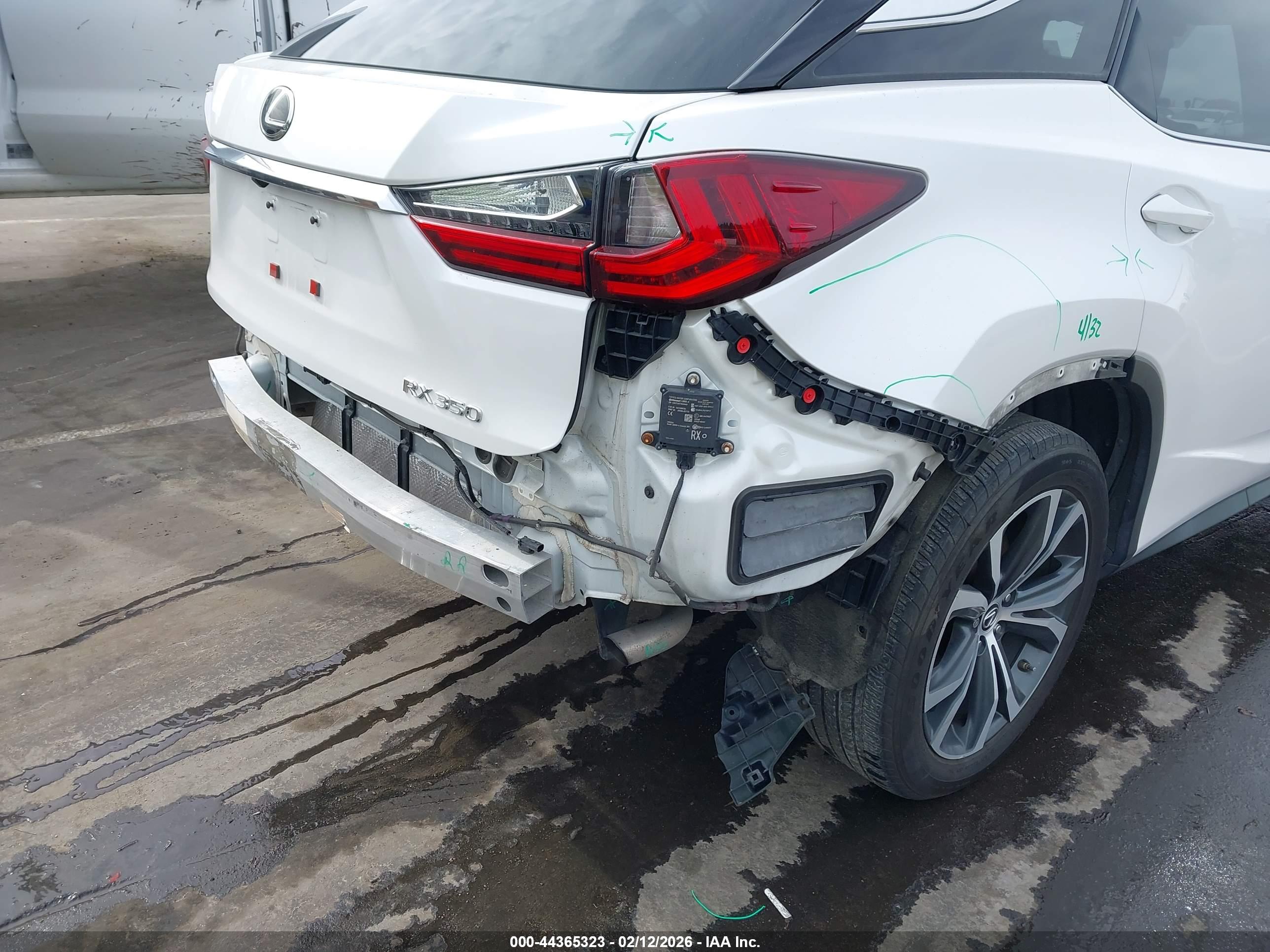 LEXUS RX image 6