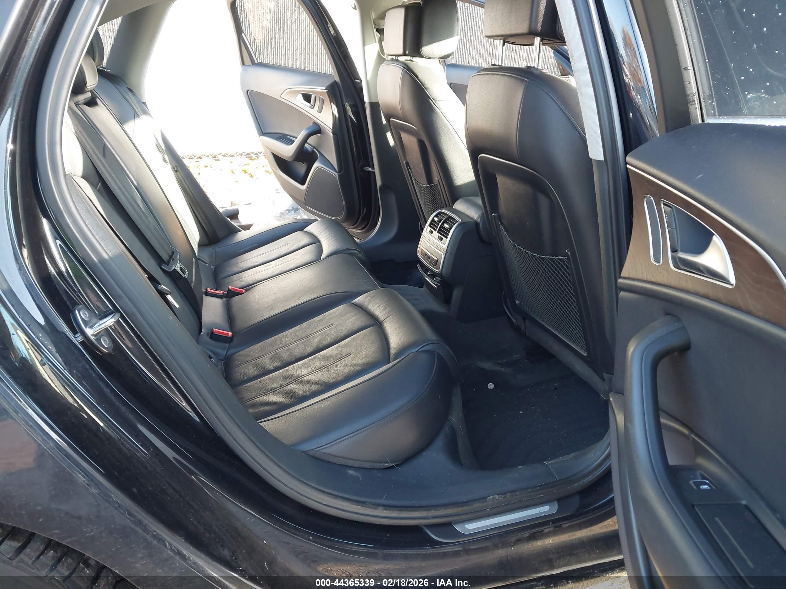AUDI A6 image 8