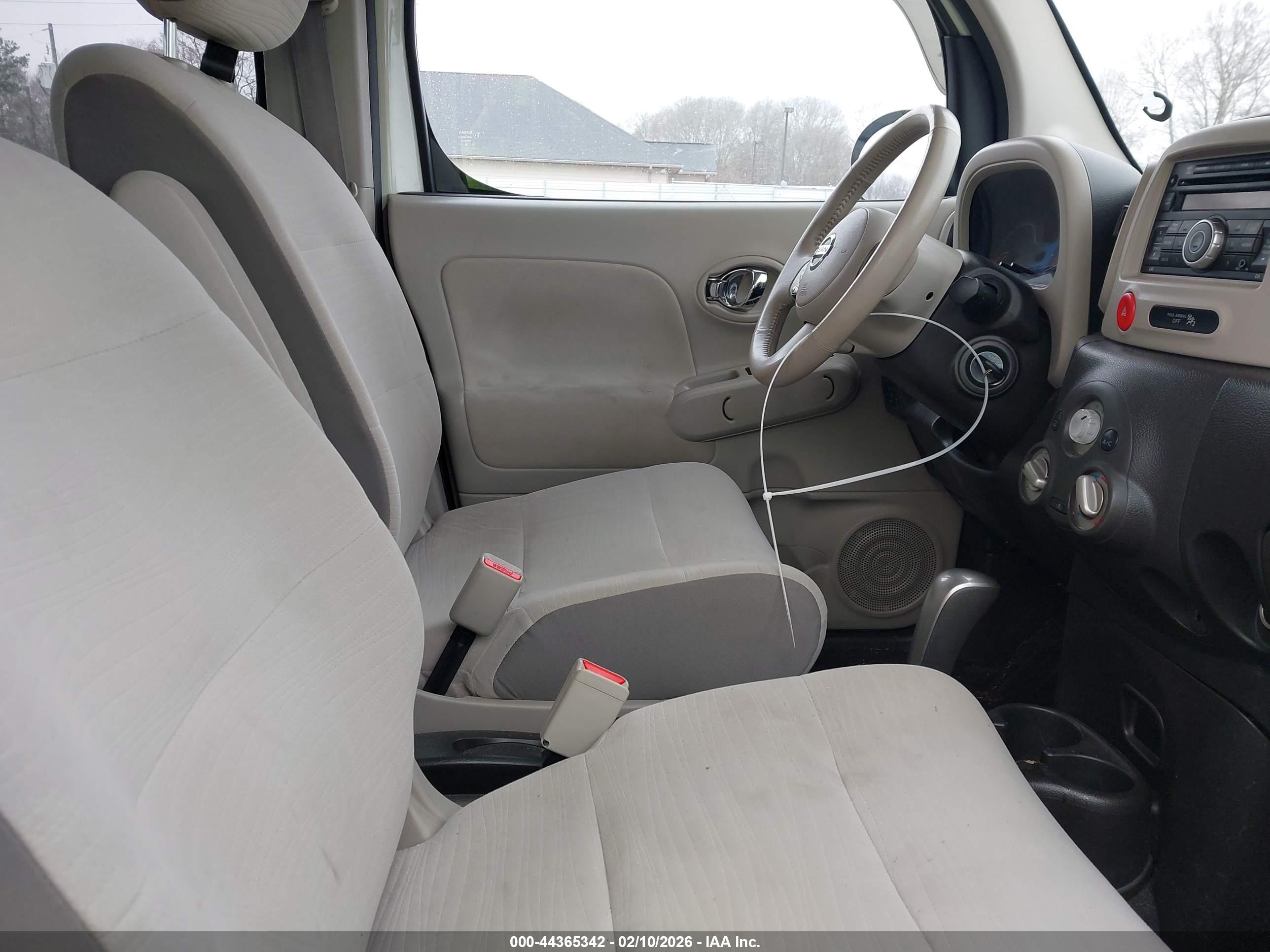 NISSAN CUBE image 5