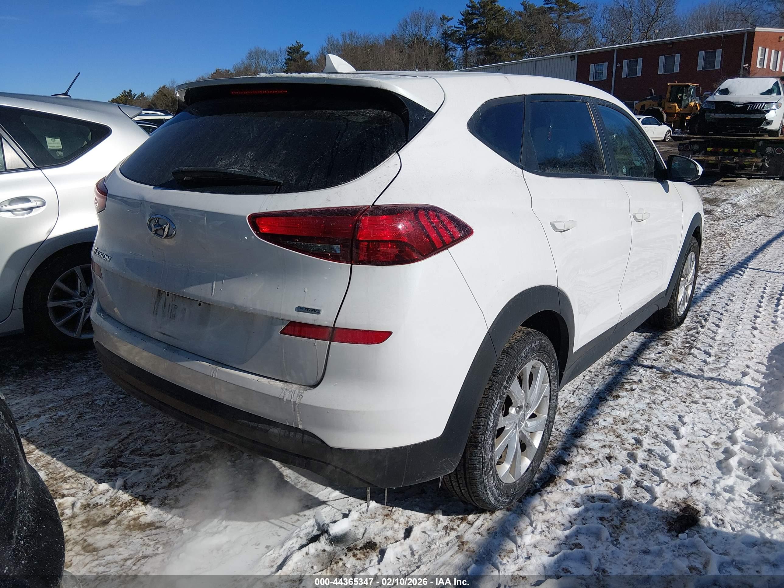 HYUNDAI TUCSON image 4