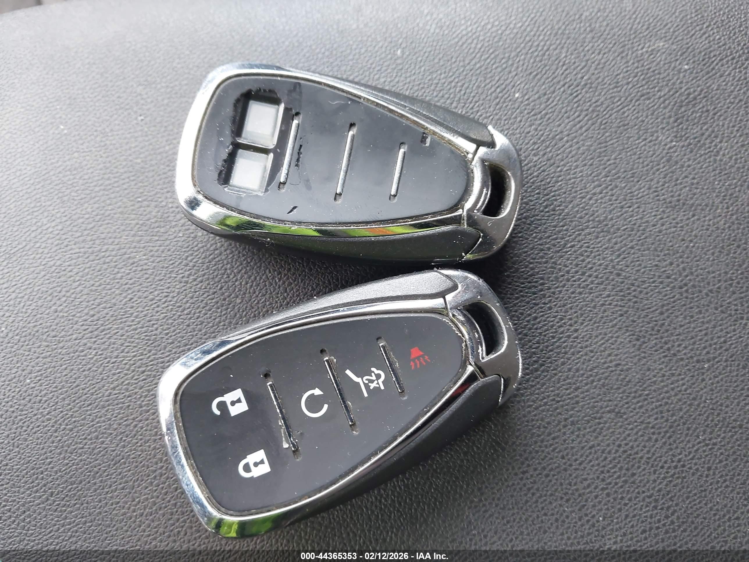 CHEVROLET EQUINOX image 11