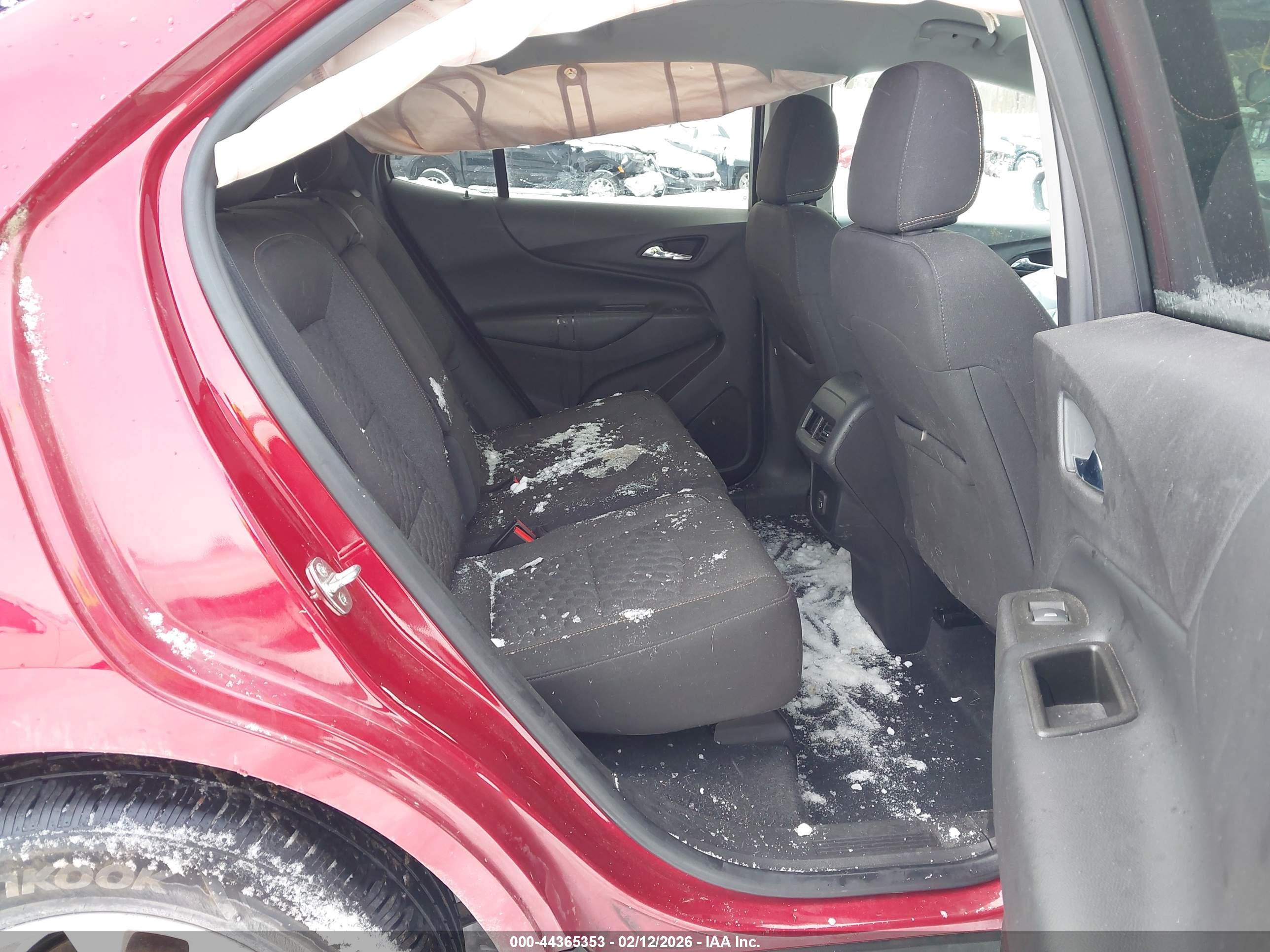 CHEVROLET EQUINOX image 8