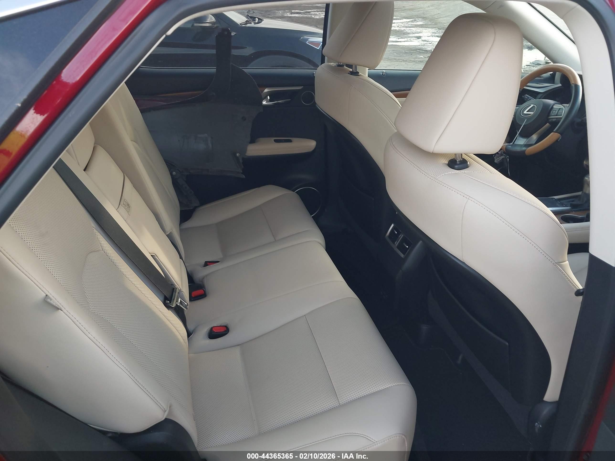 LEXUS RX image 8