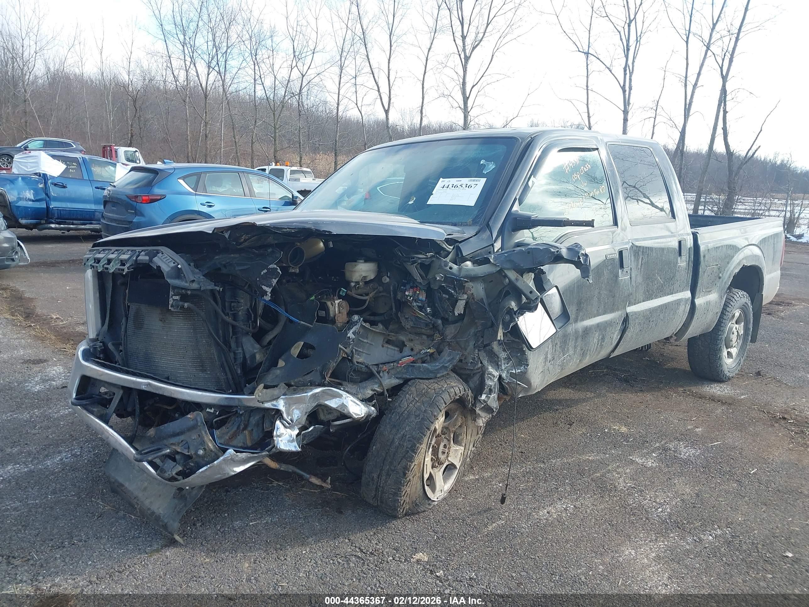 FORD F-250 image 2